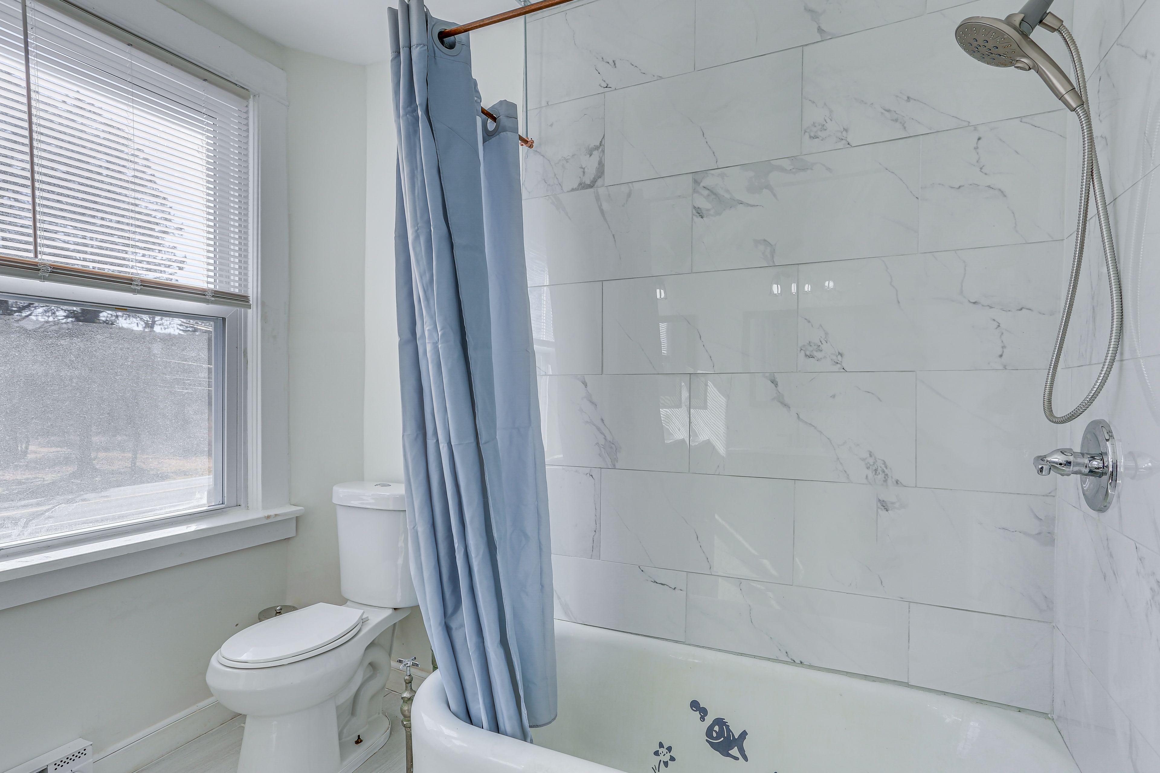 Full Bath | Hair Dryer | 2nd Floor