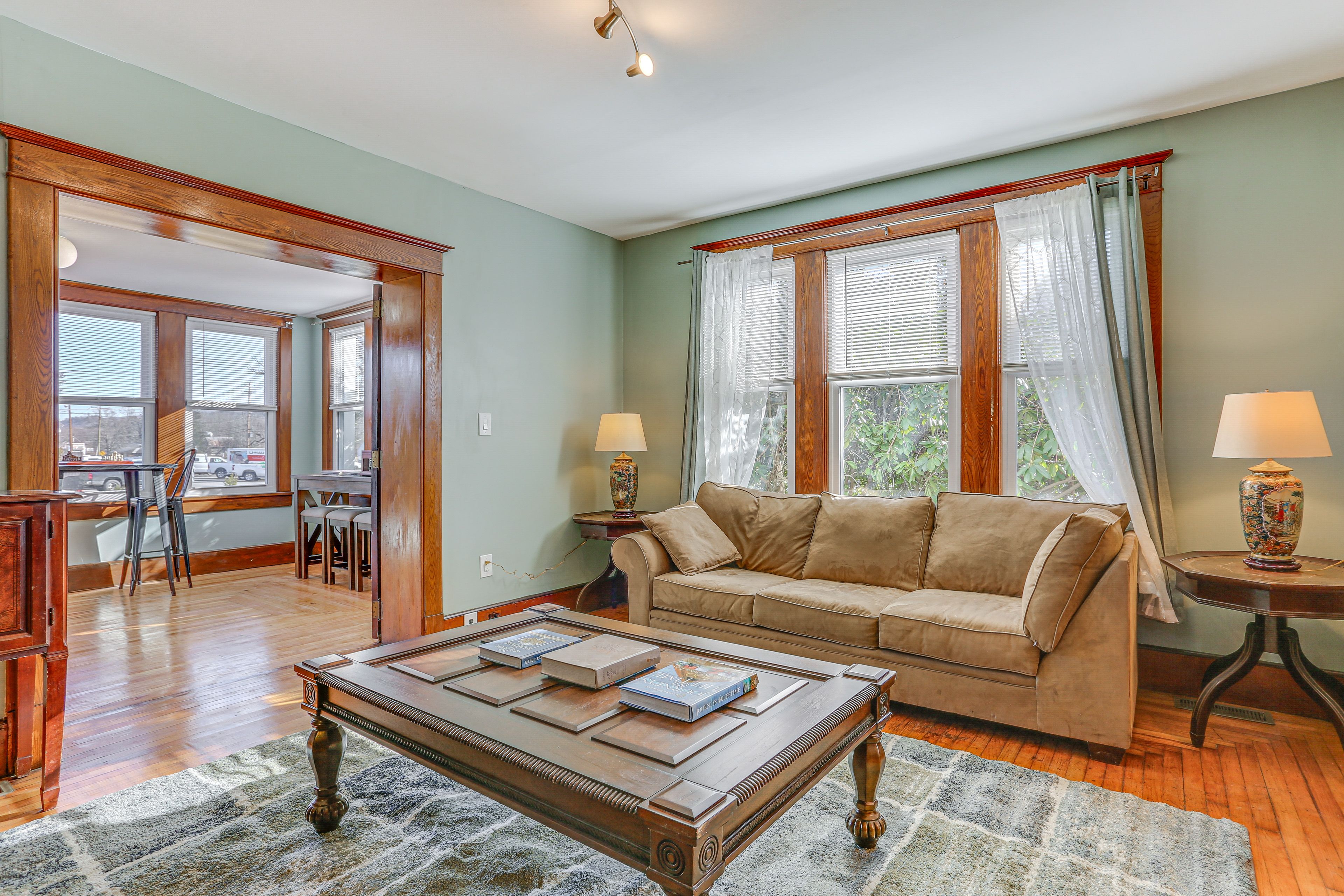 Living Room | Smart TV | 1st Floor