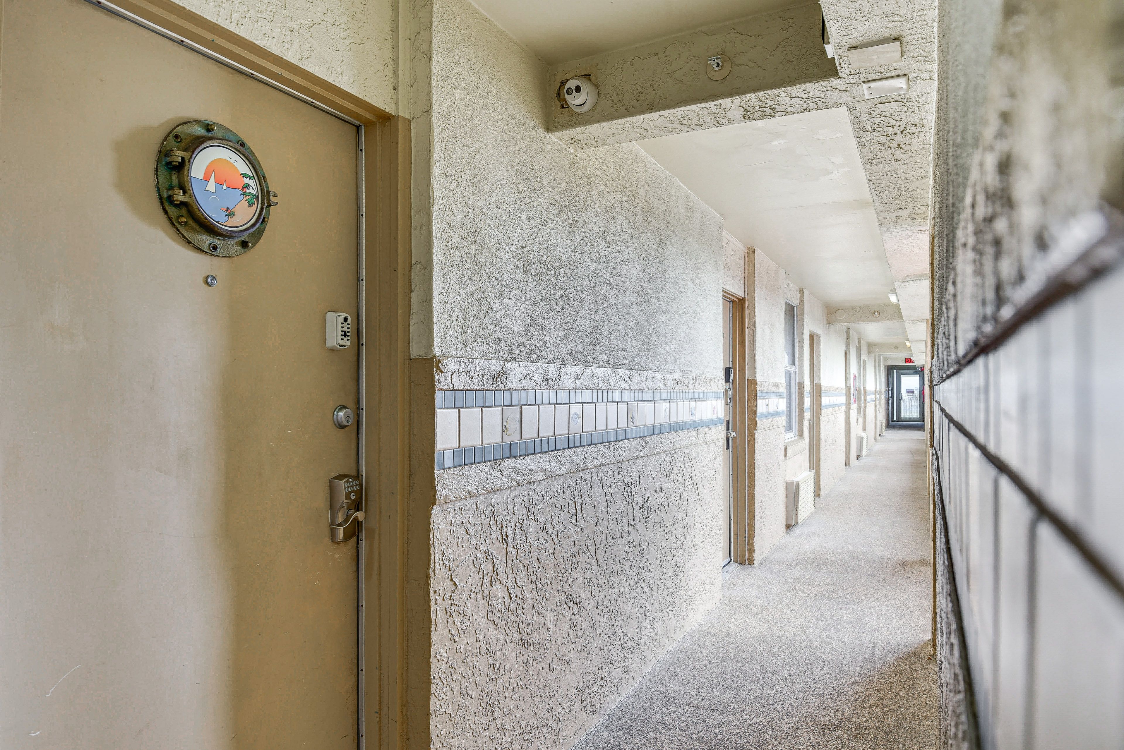 Condo Exterior | Private Entrance