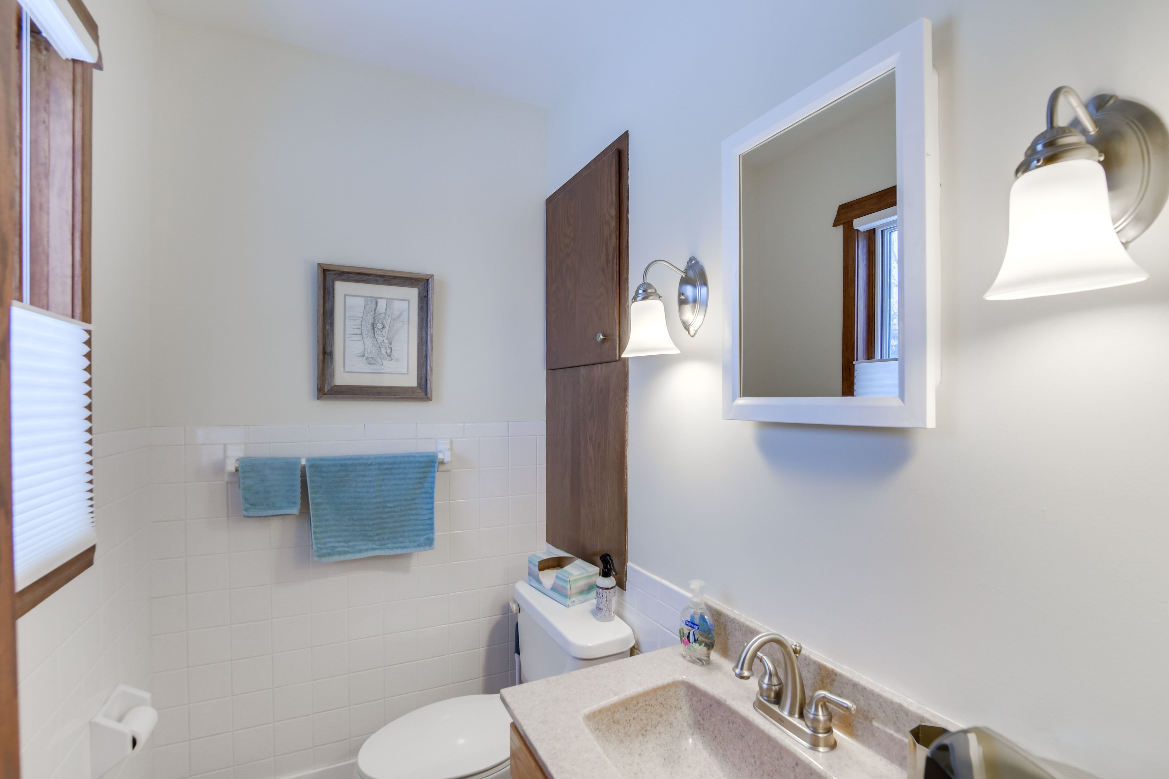 Half Bathroom | 3rd Floor