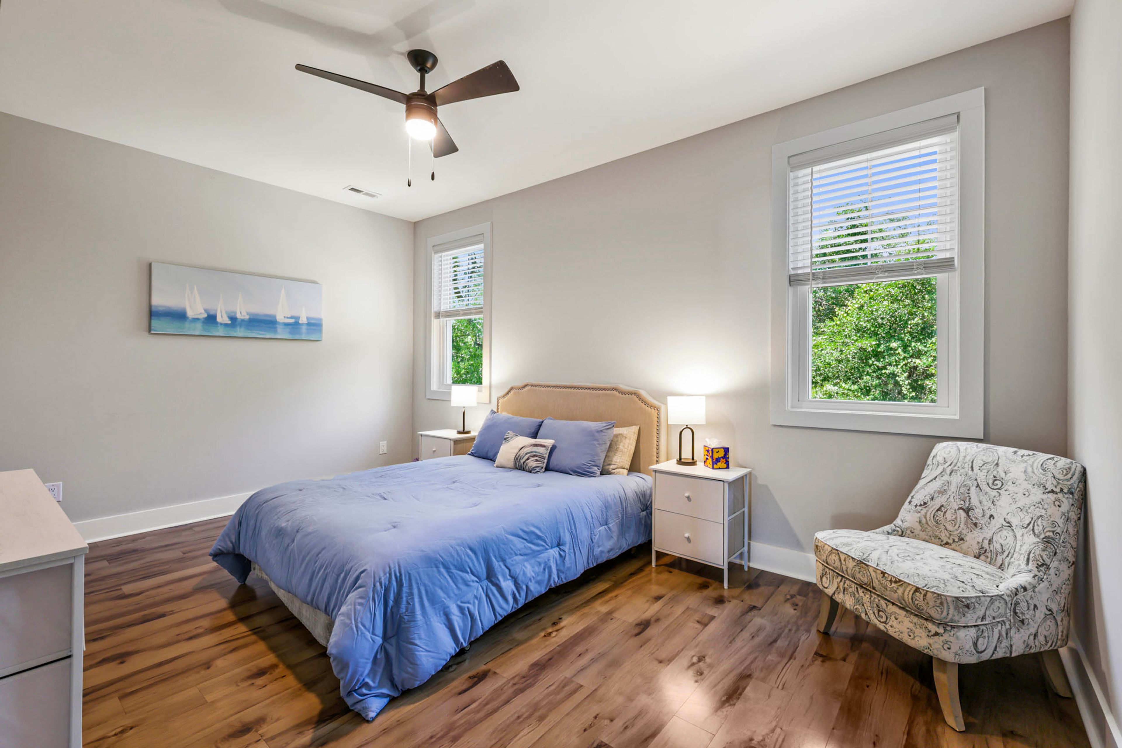 Bedroom 2 | Queen Bed