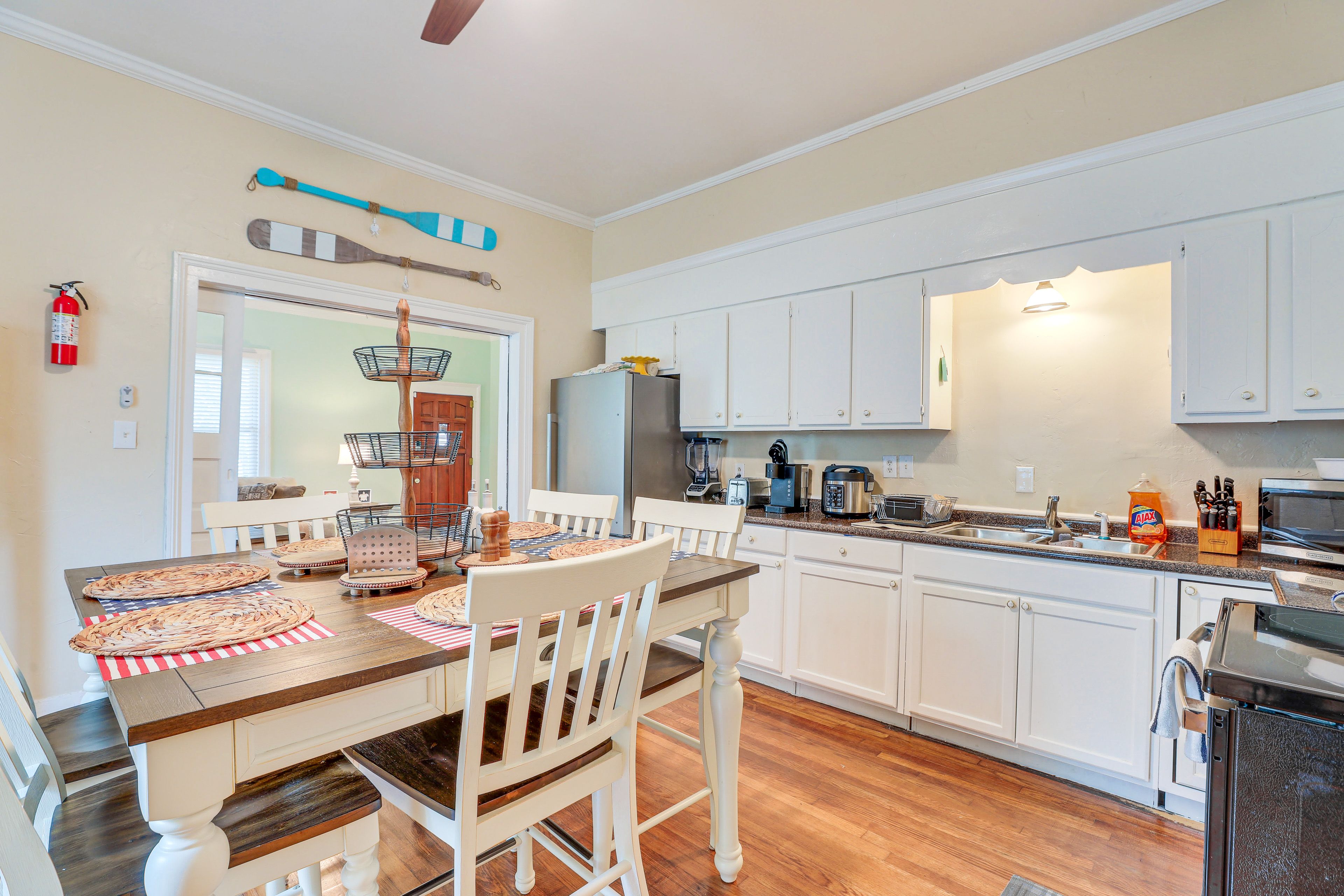Kitchen | Cooking Basics | Keurig Coffee Maker | Blender | Toaster