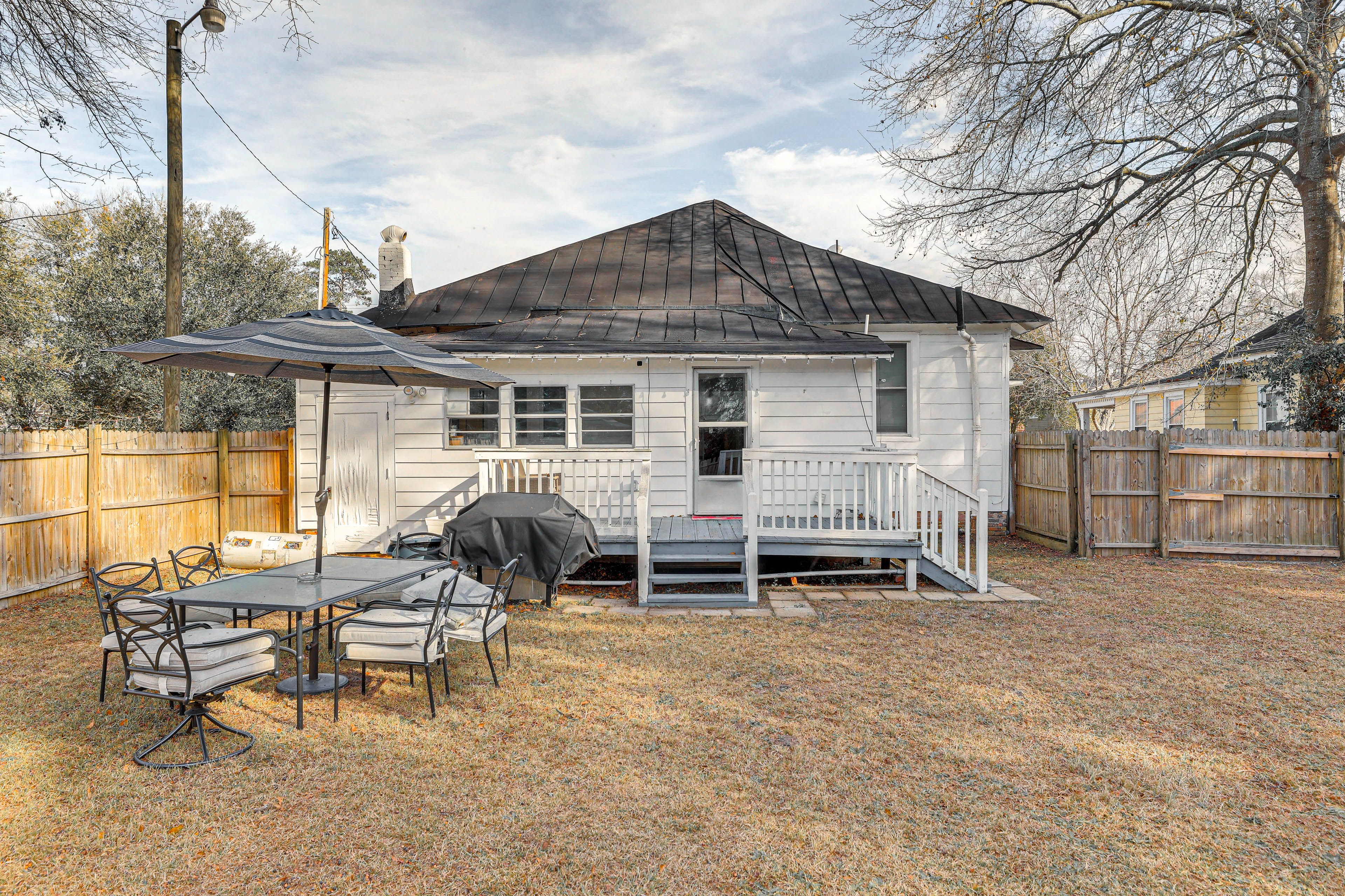 Fenced-In Backyard | Gas Grill | Fire Pit