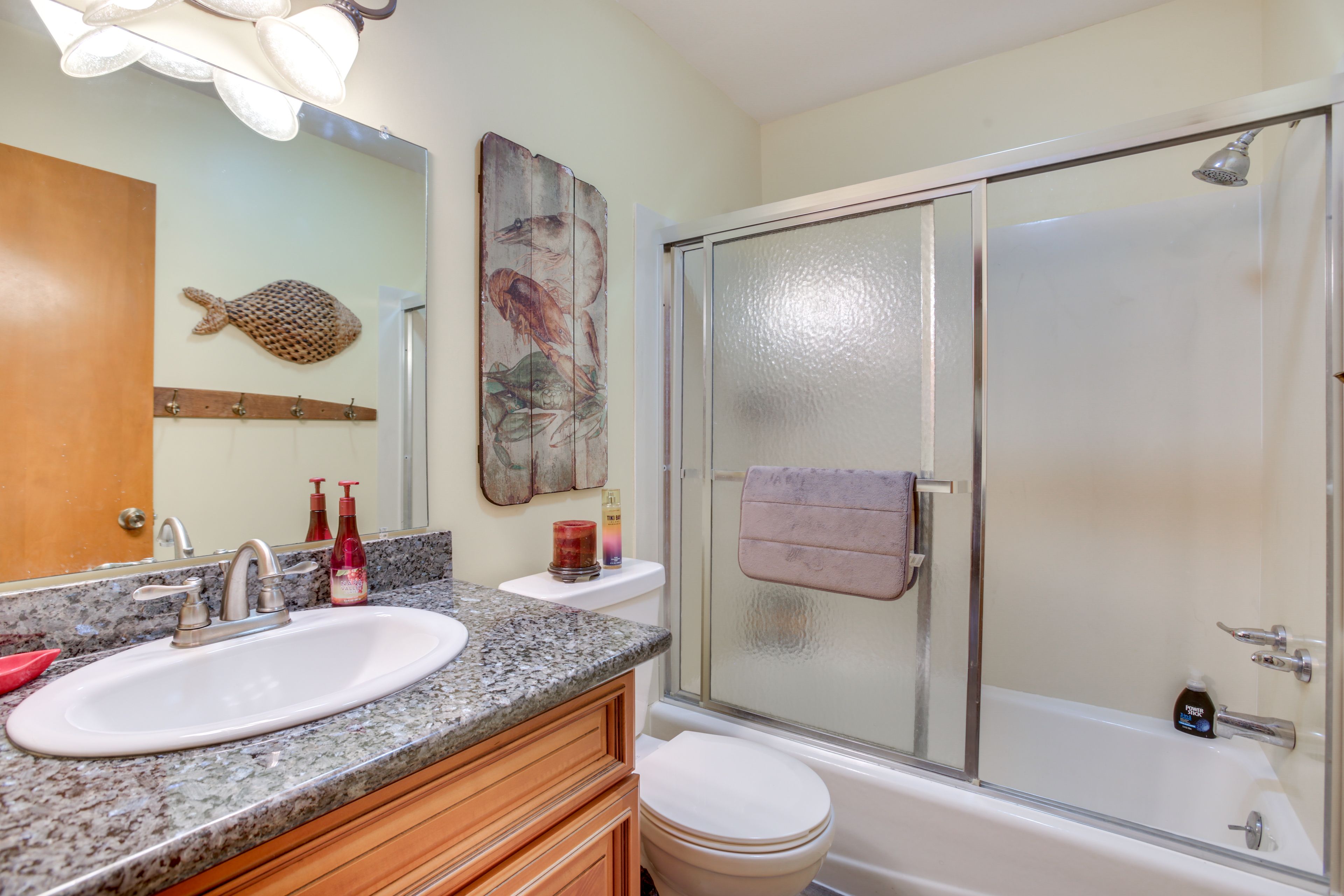 Full Bathroom