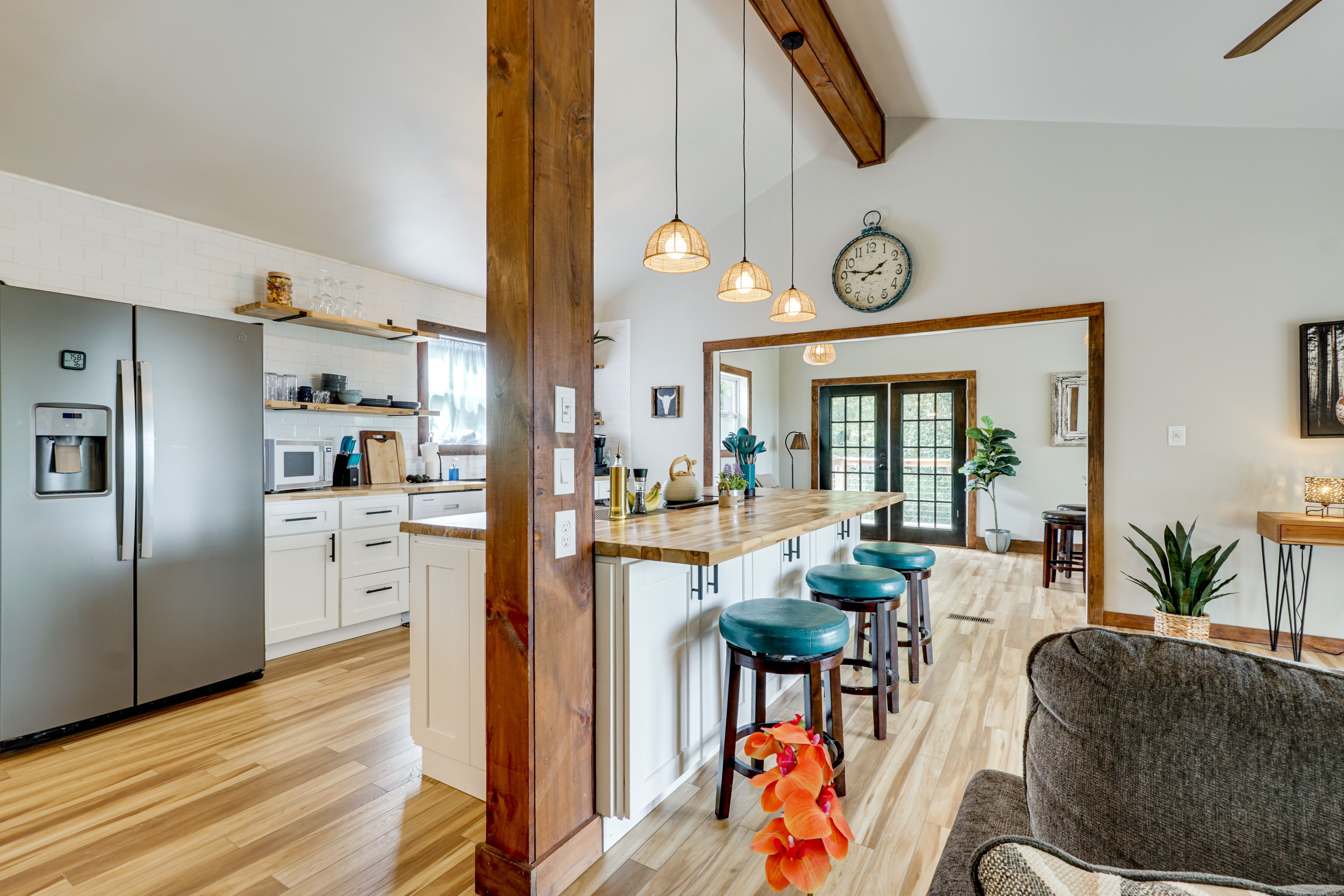 Kitchen | Breakfast Bar | 1st Floor