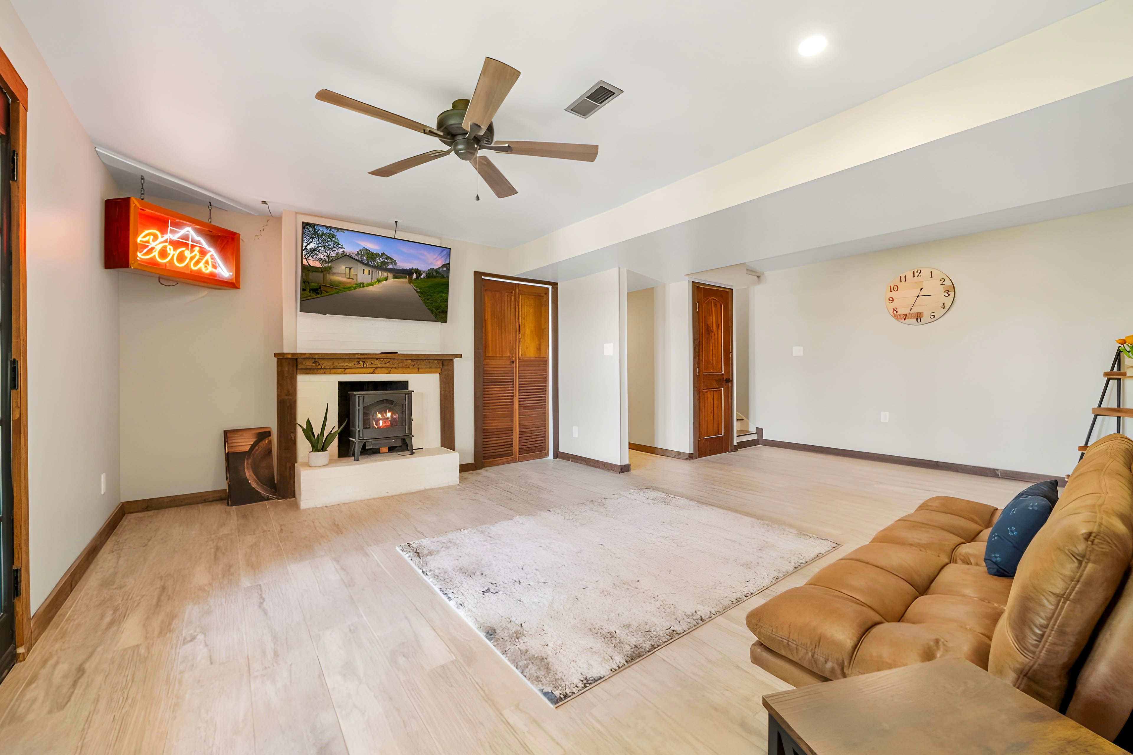 Basement Living Room | Full Futon | Basement Level