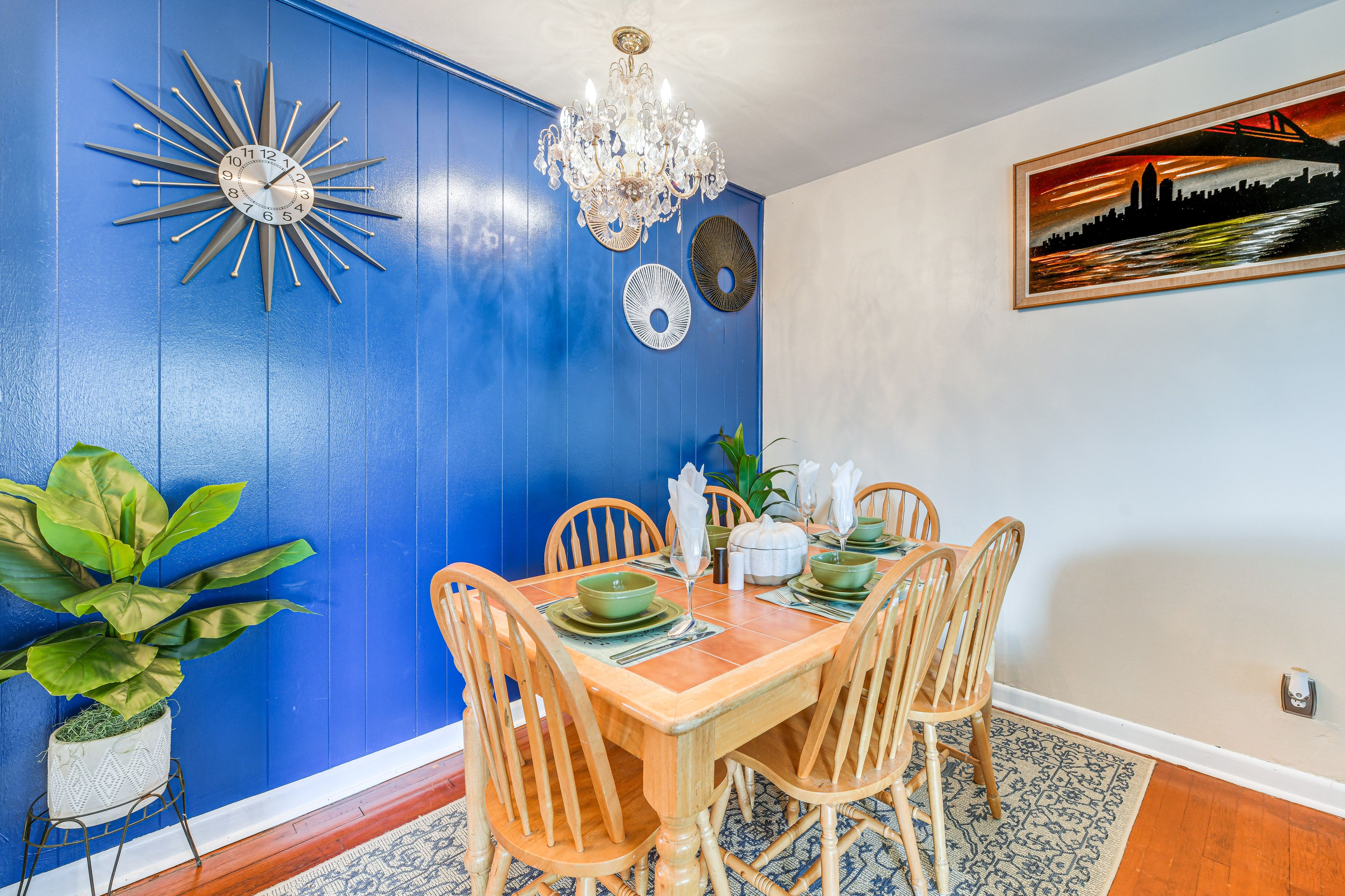 Dining Room | Fully Equipped Kitchen