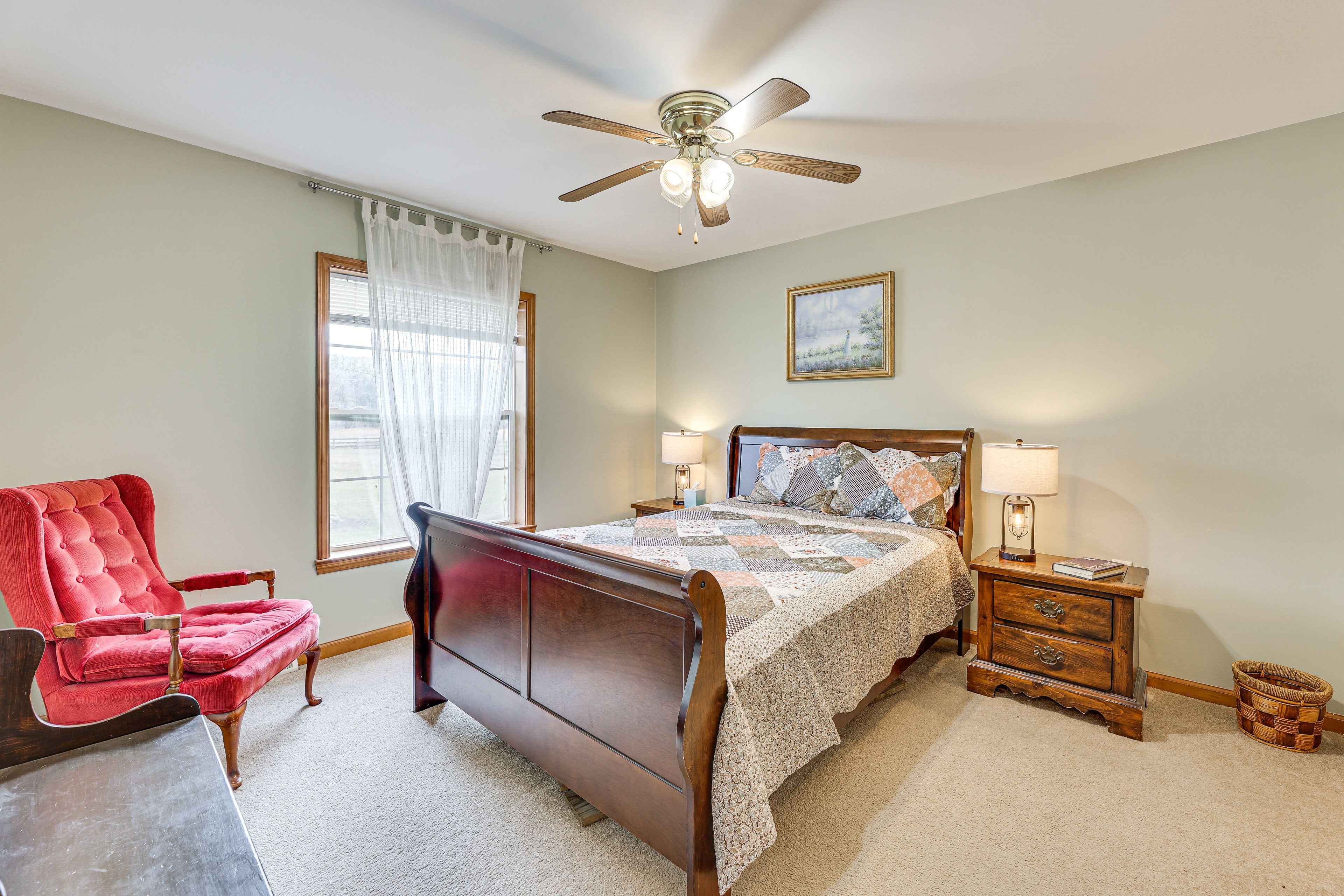 Bedroom 2 | 1st Floor | Queen Bed