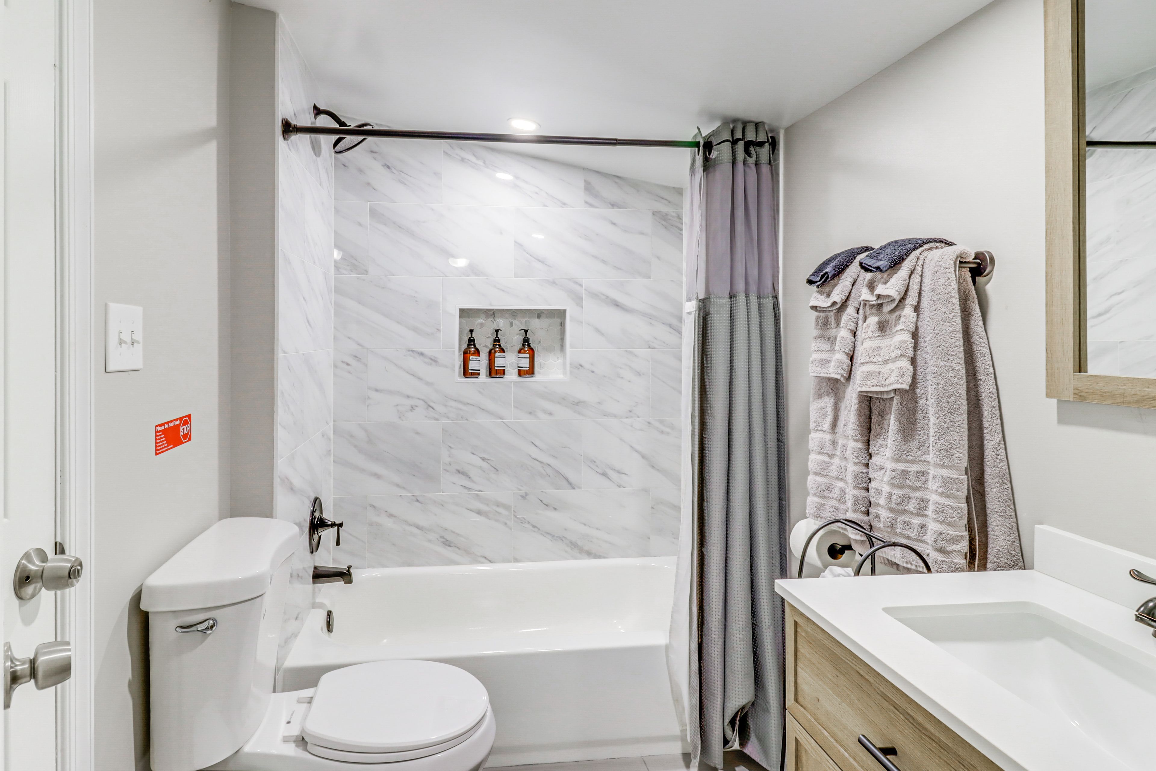 En-Suite Bathroom | 2nd Floor