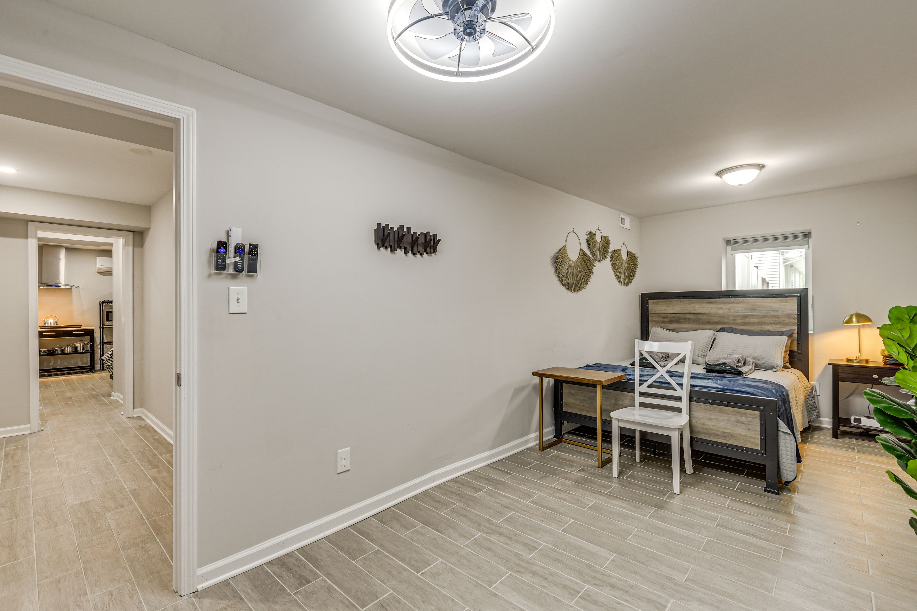 Bedroom 2 | Queen Bed