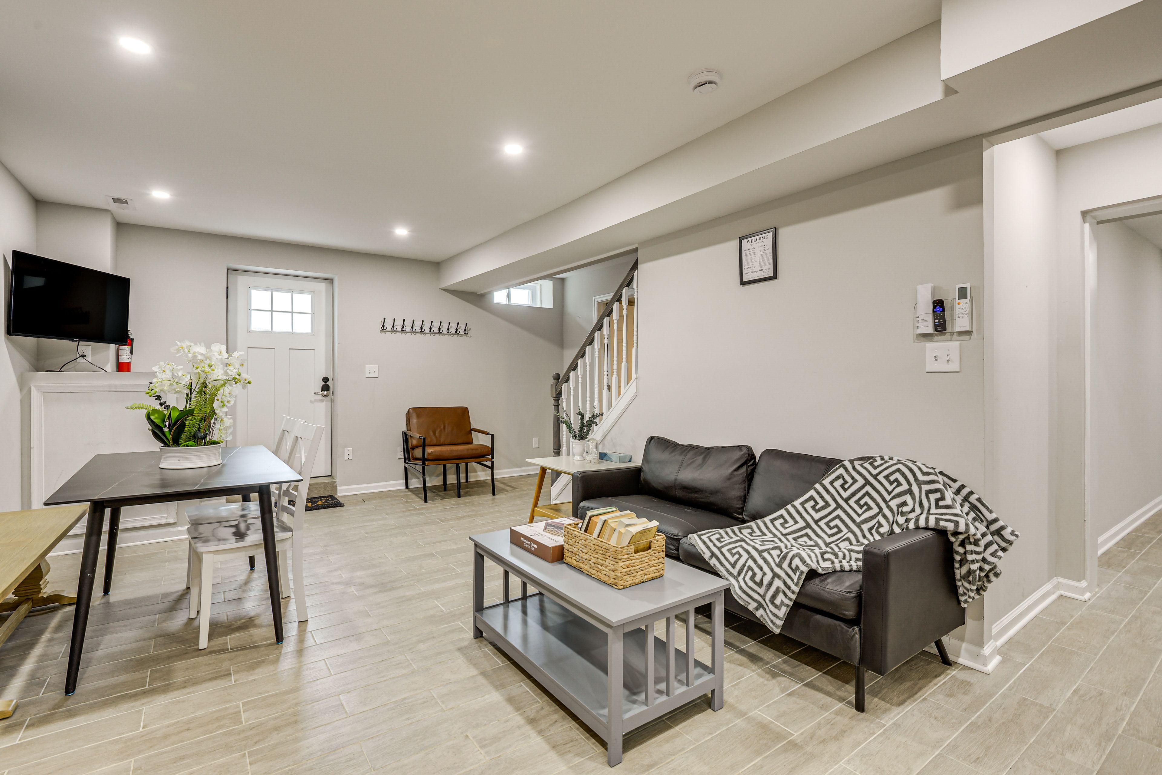 Cheverly Vacation Rental | 2BR | 1BA | 1,000 Sq Ft | Stairs Required