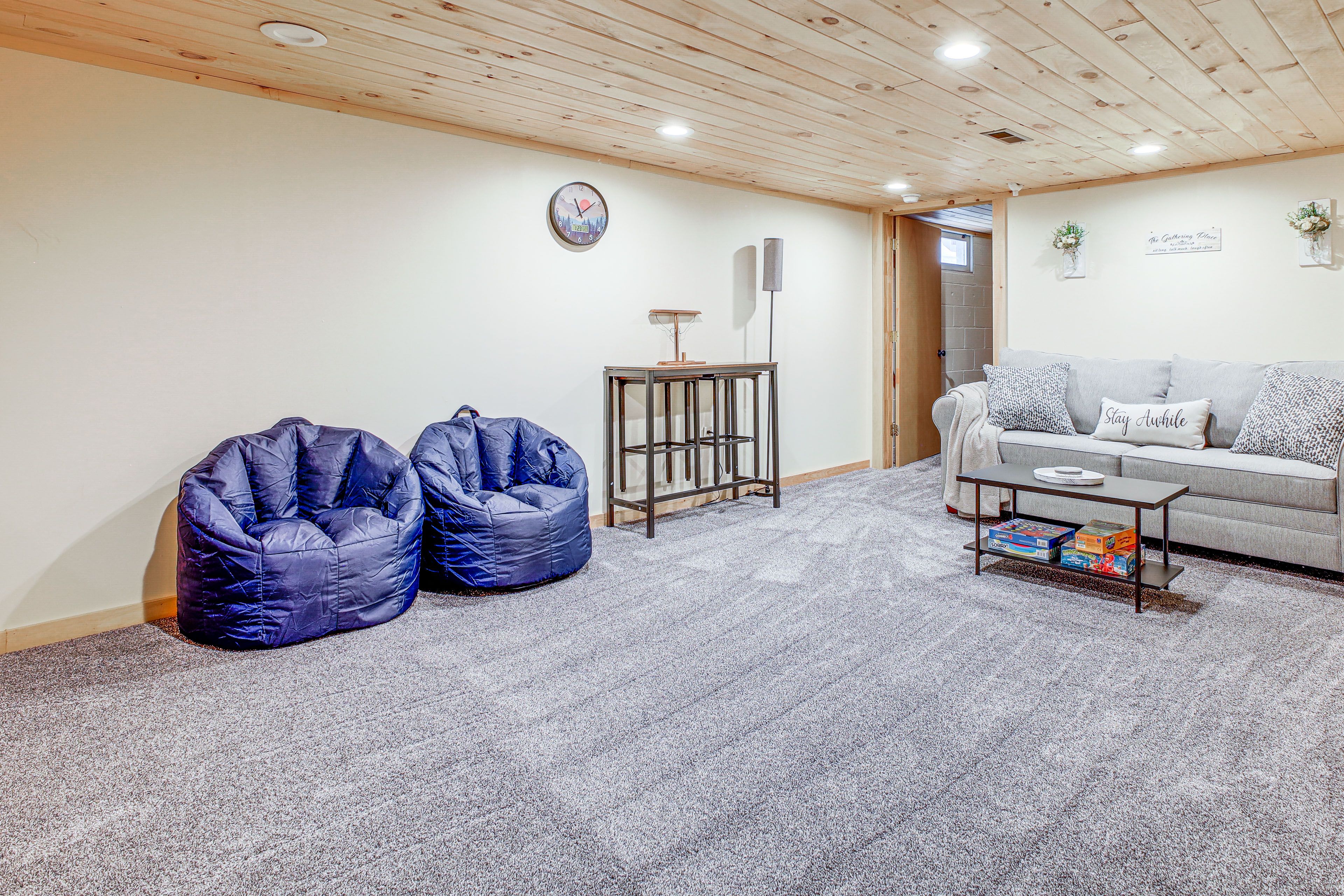 Game Room | Smart TV | Kids Toys | Lower Floor