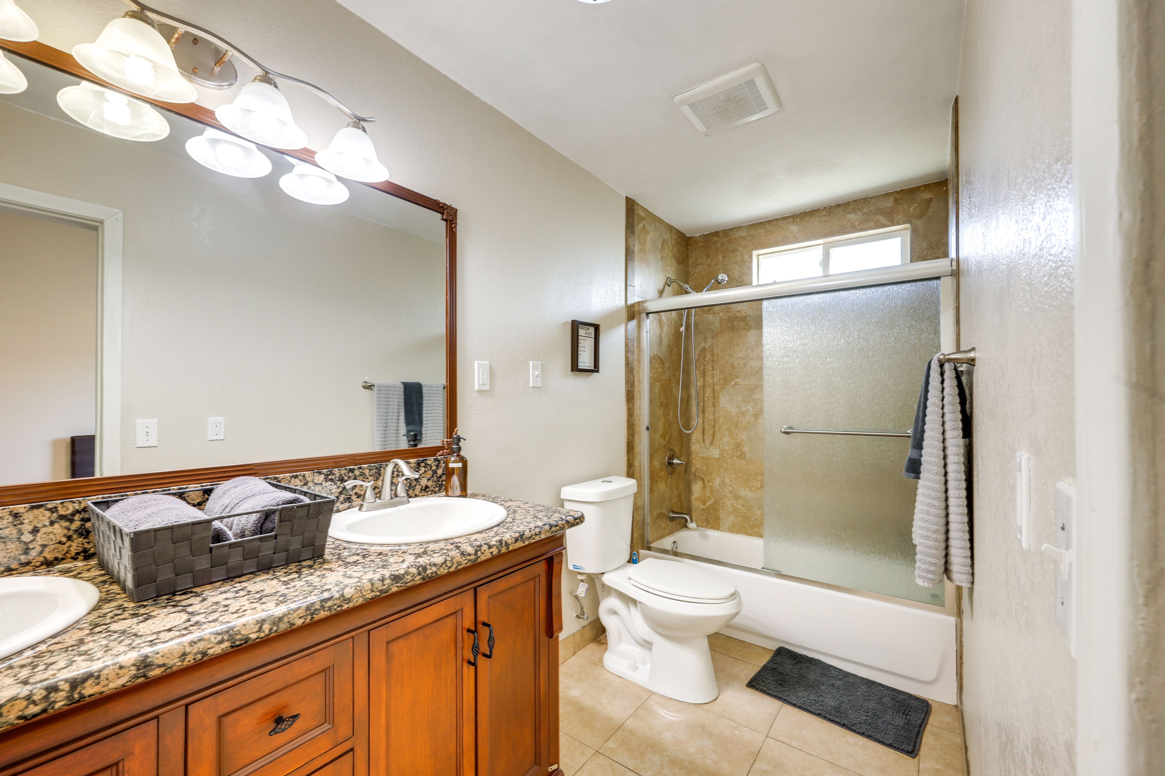 En-Suite Bathroom