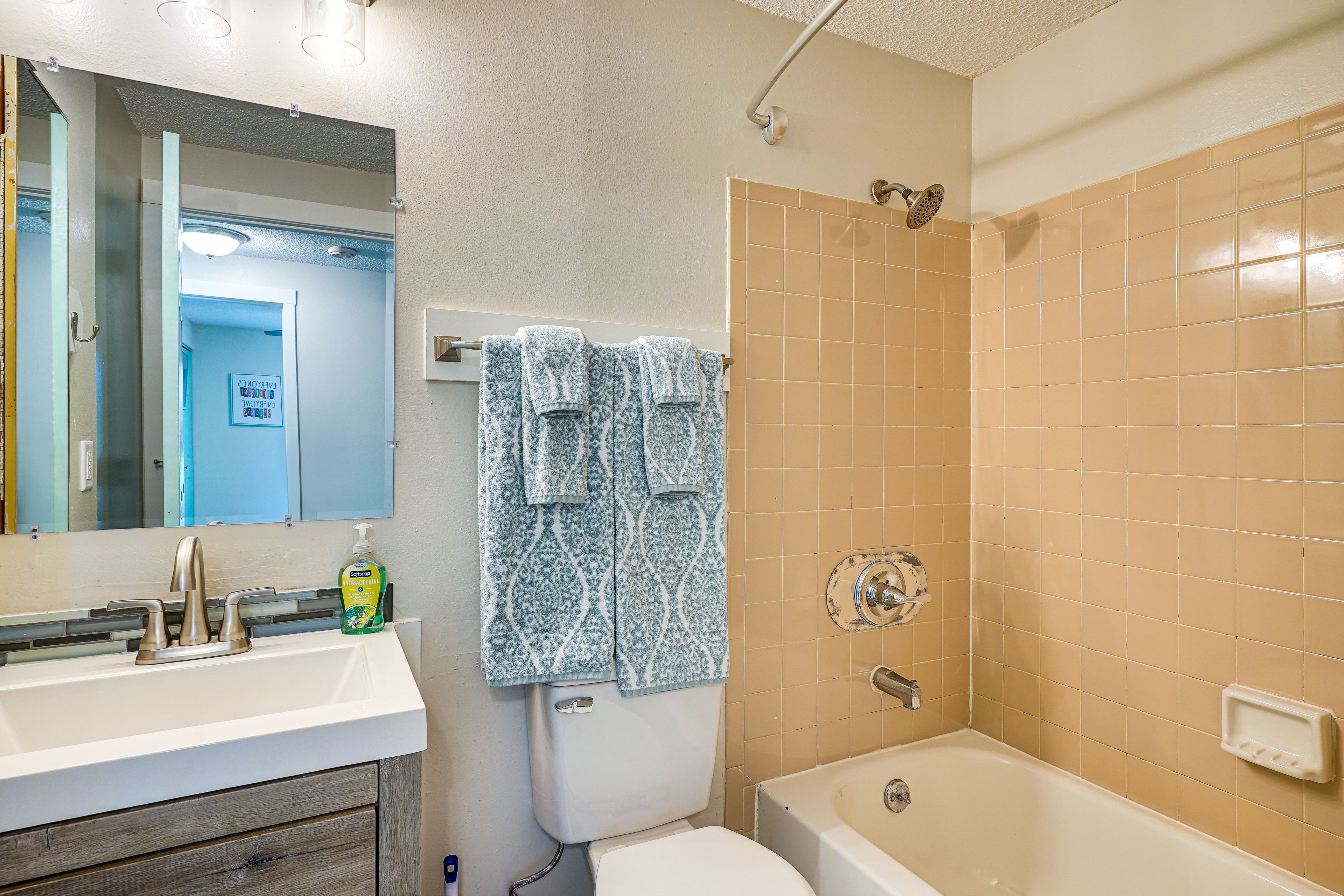 Full Bathroom