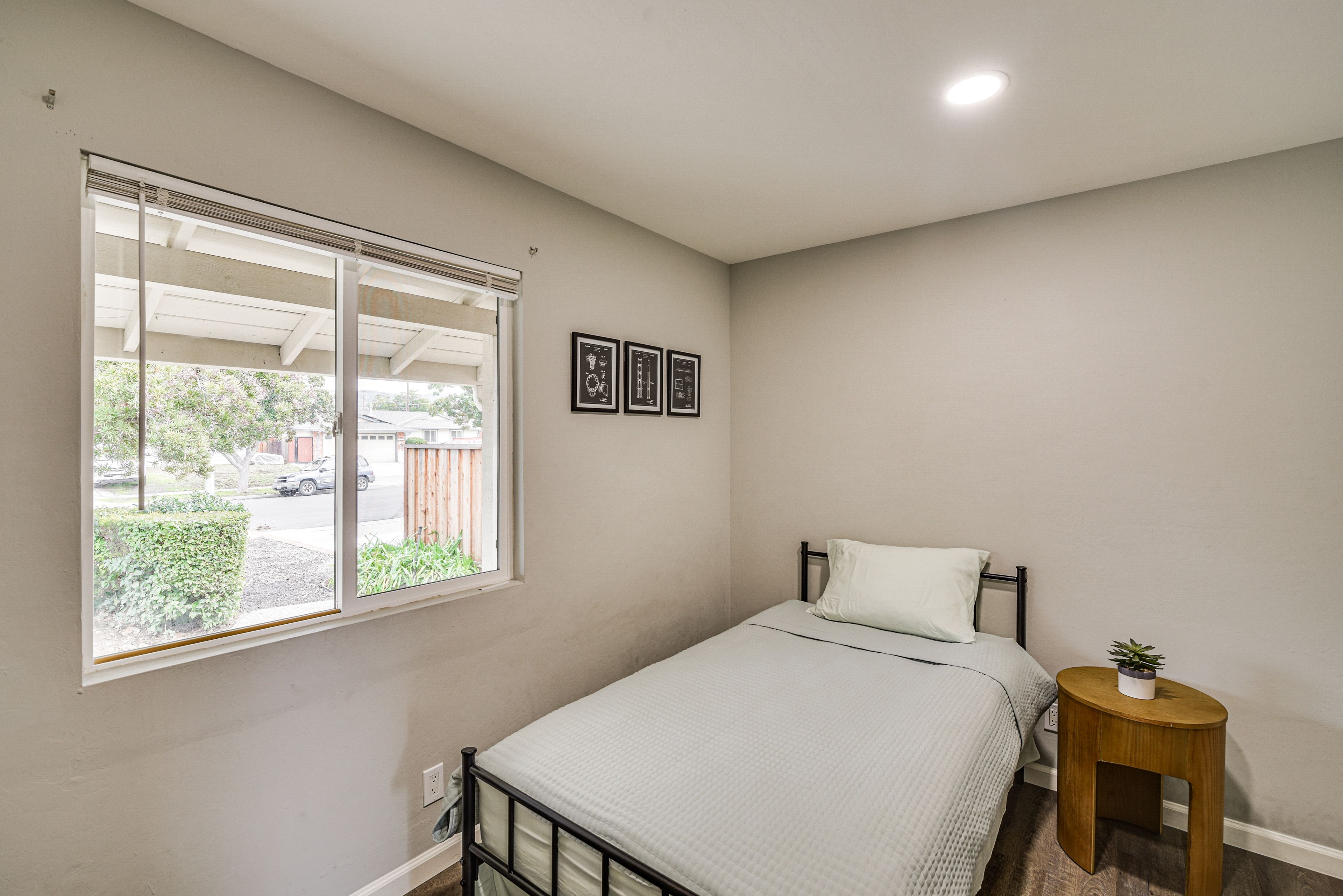 Bedroom 2 | Twin Bed