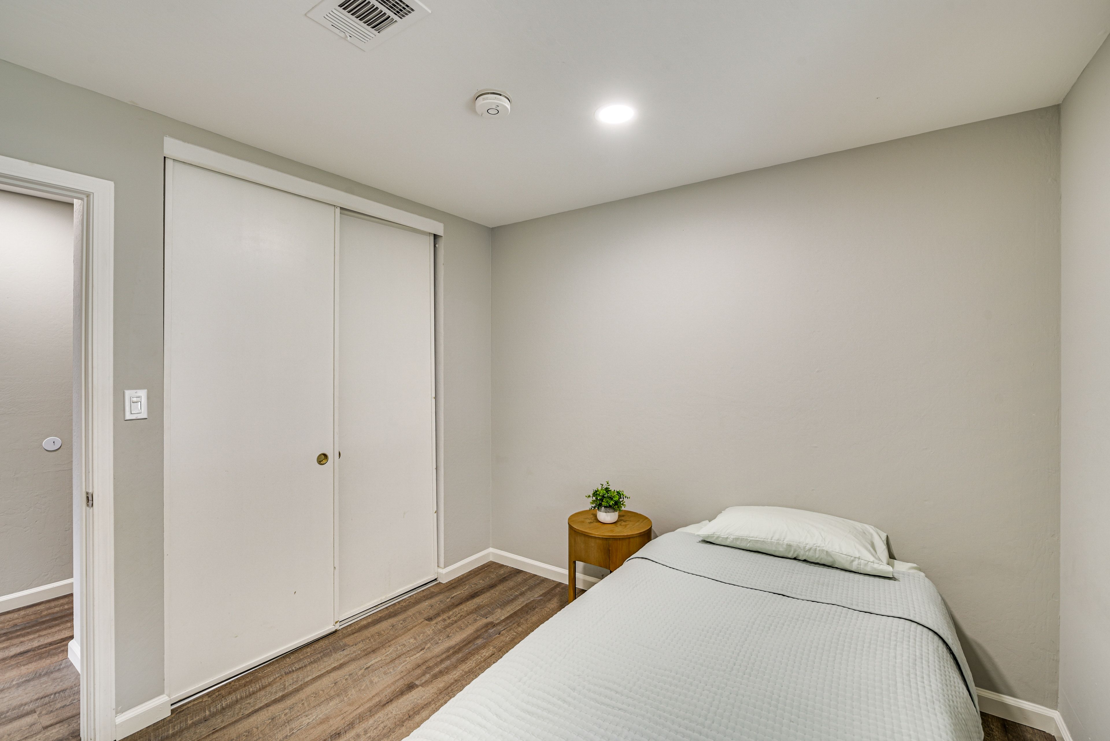 Bedroom 3 | Twin Bed
