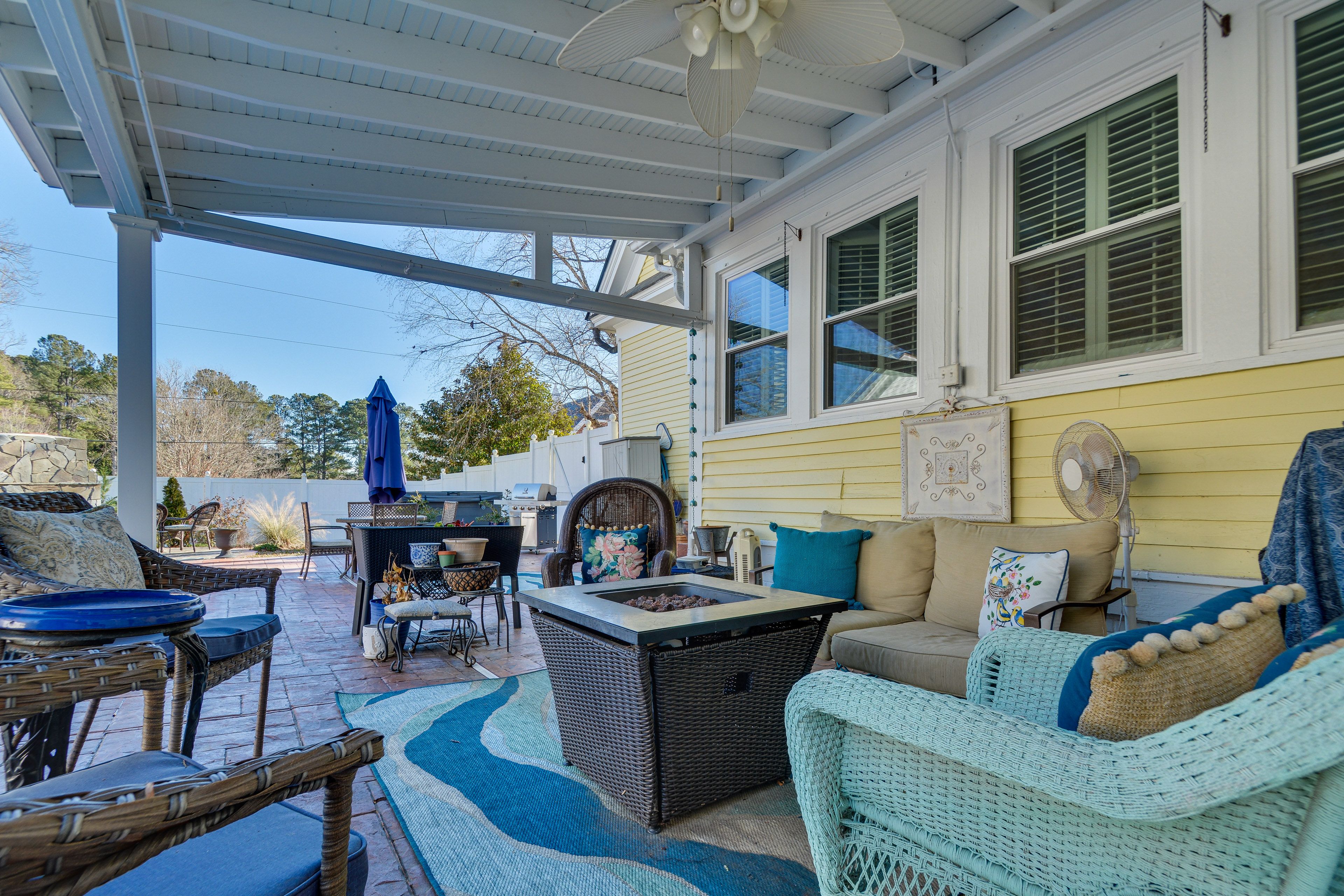 Patio | Propane Fire Pit