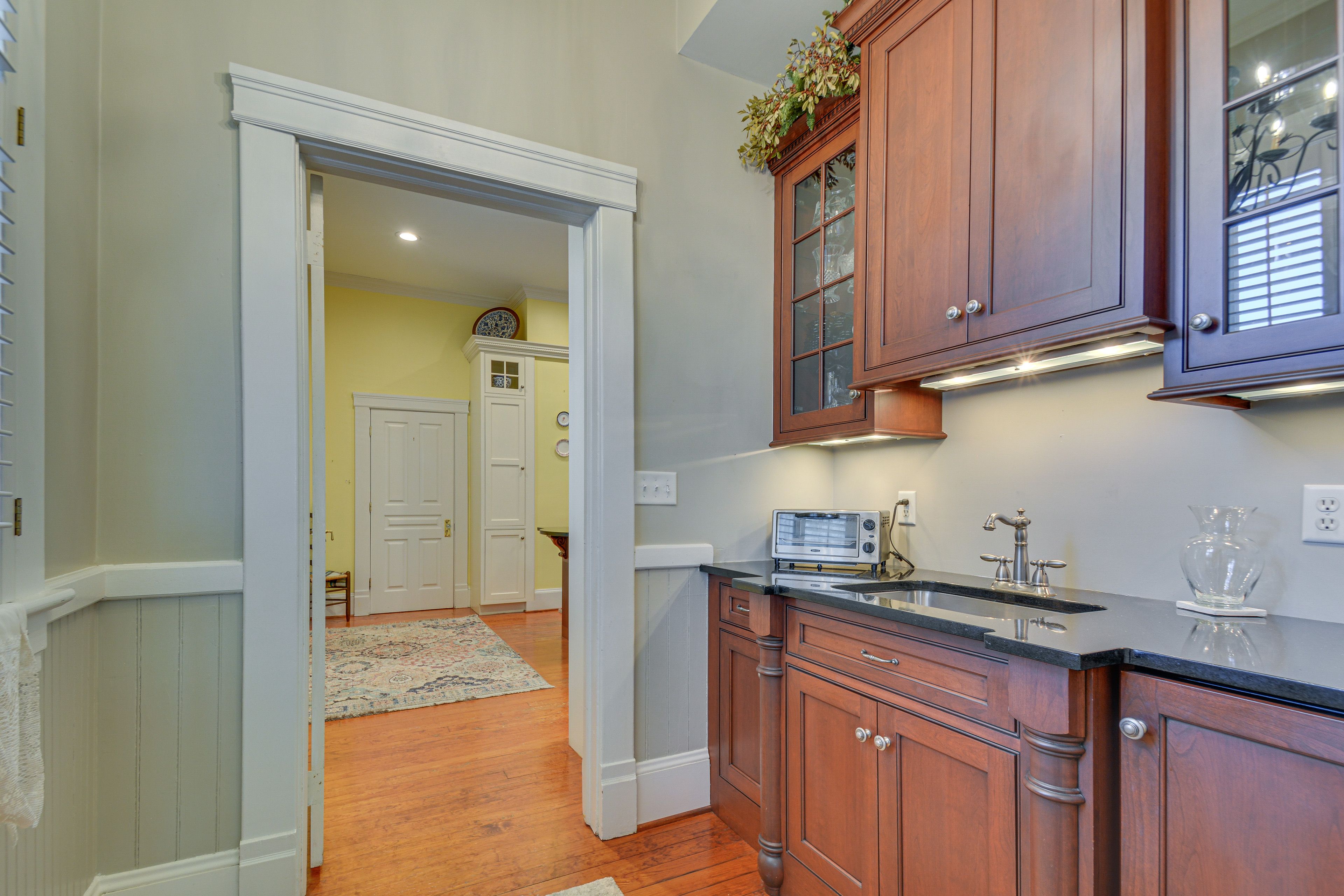 Butler's Pantry | 1st Floor
