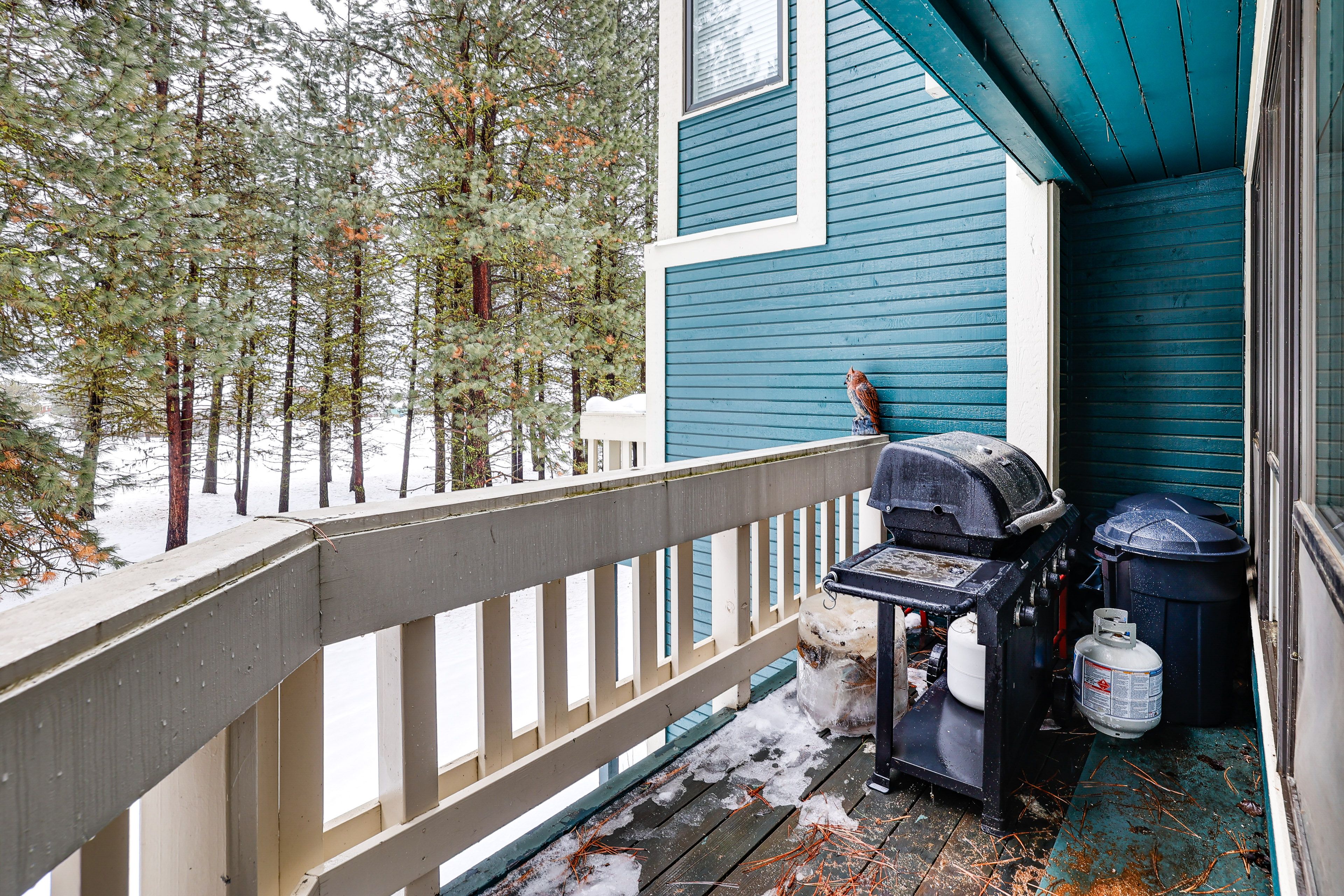 Furnished Balcony | Forested Views