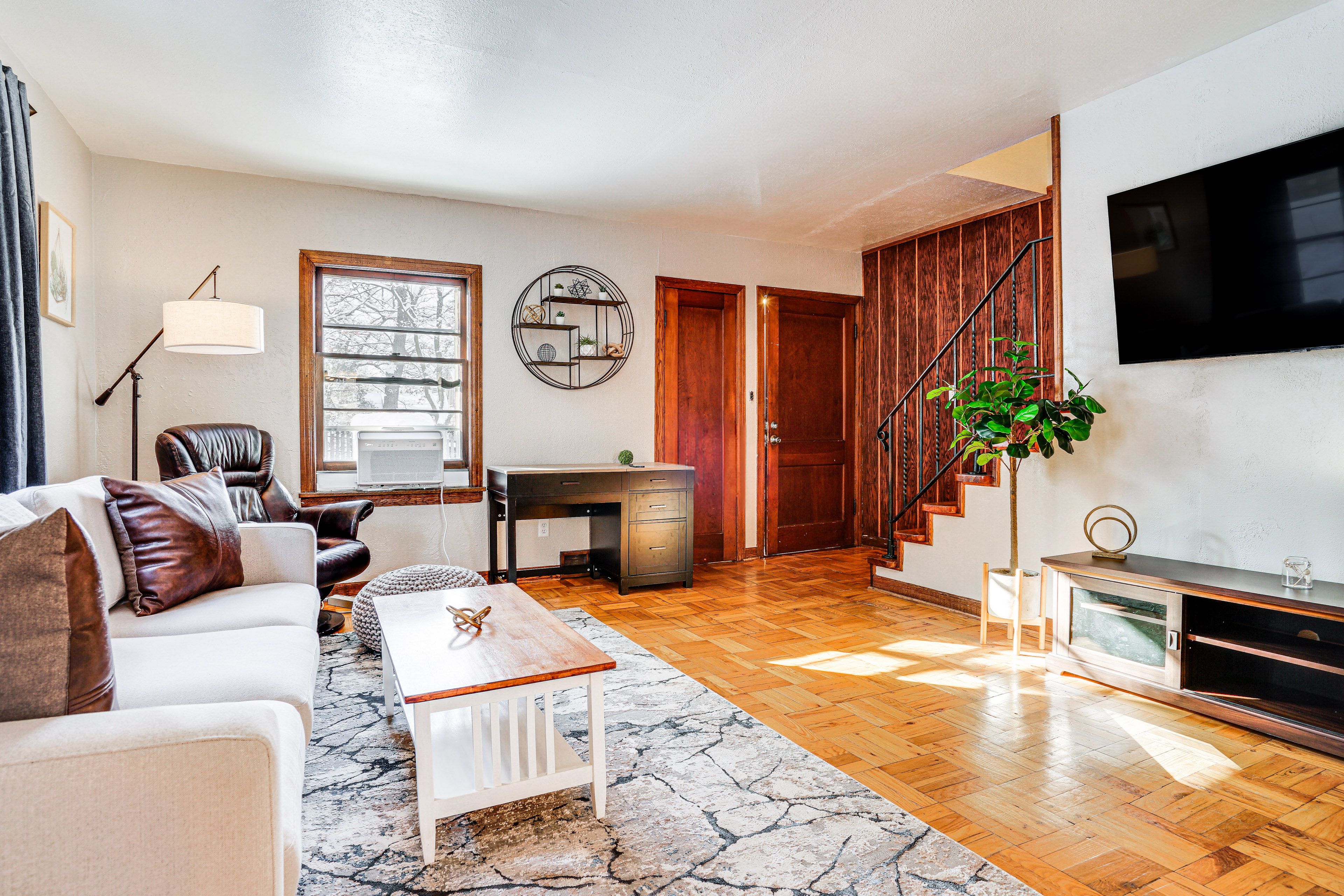 Living Area | Smart TV | Laptop Workspace | Free WiFi | Pack 'n Play | 1st Floor