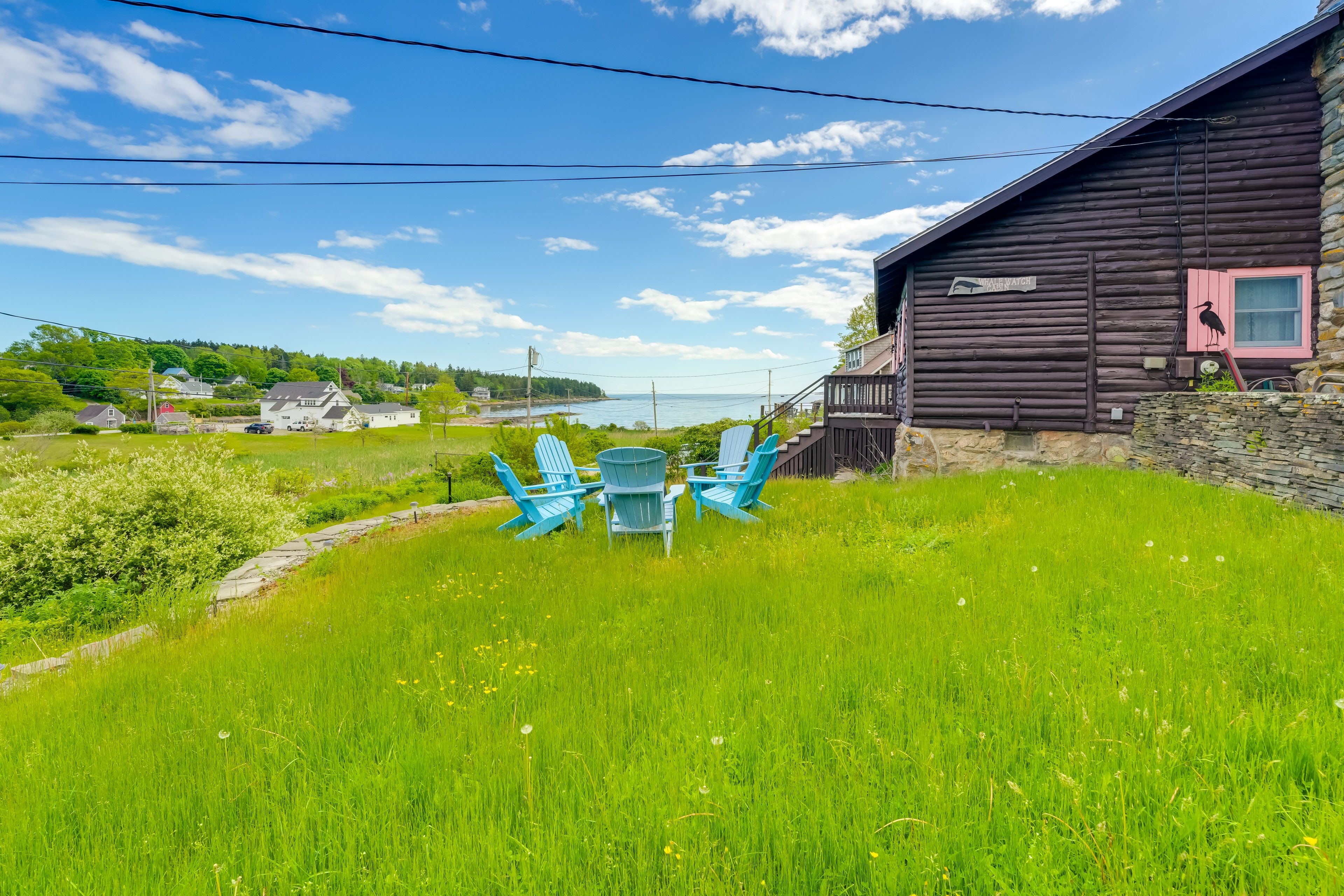 Private Yard | Waterfront View