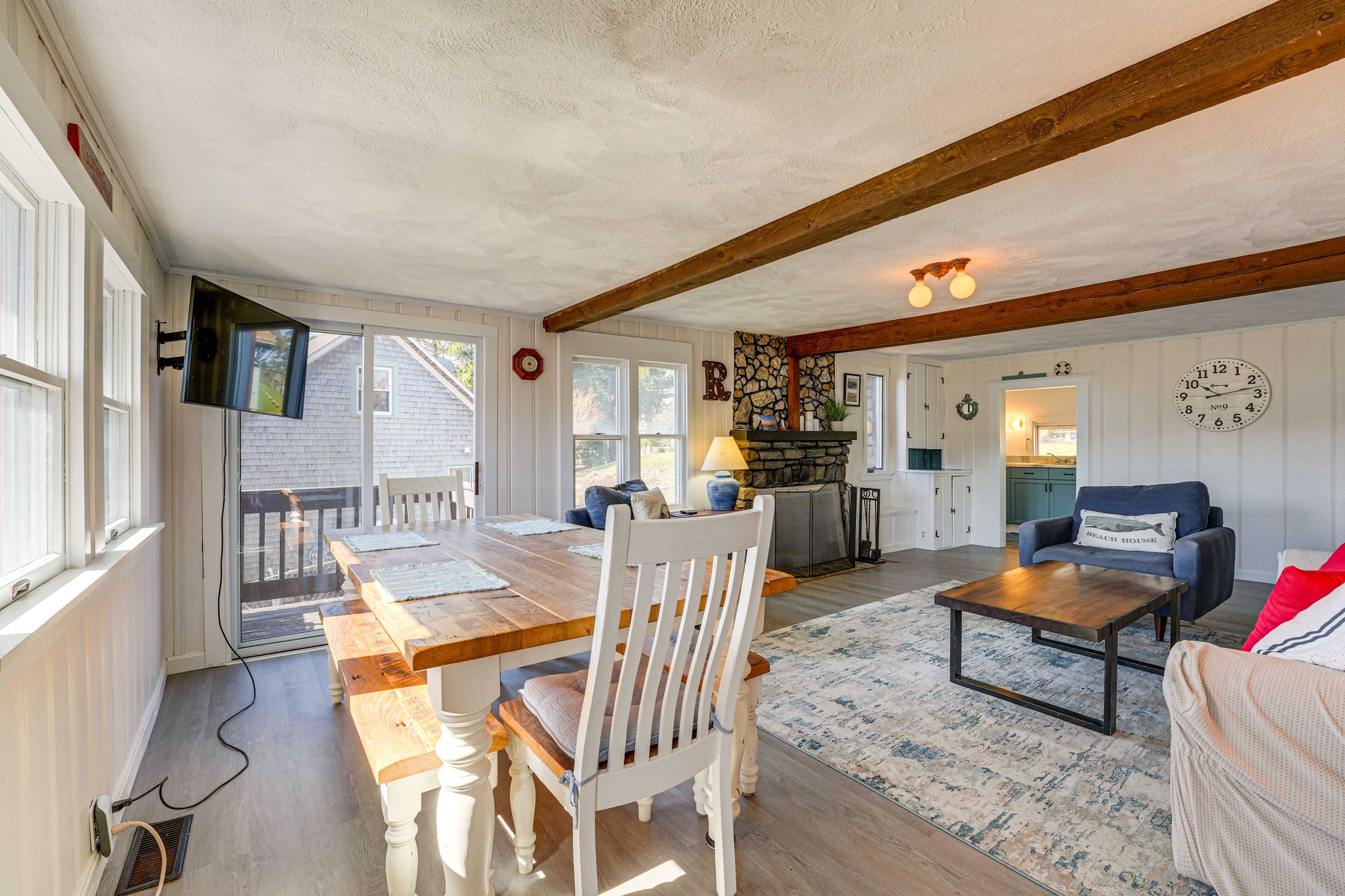 Living Room | Full Sleeper Sofa | Smart TV | Ground Floor