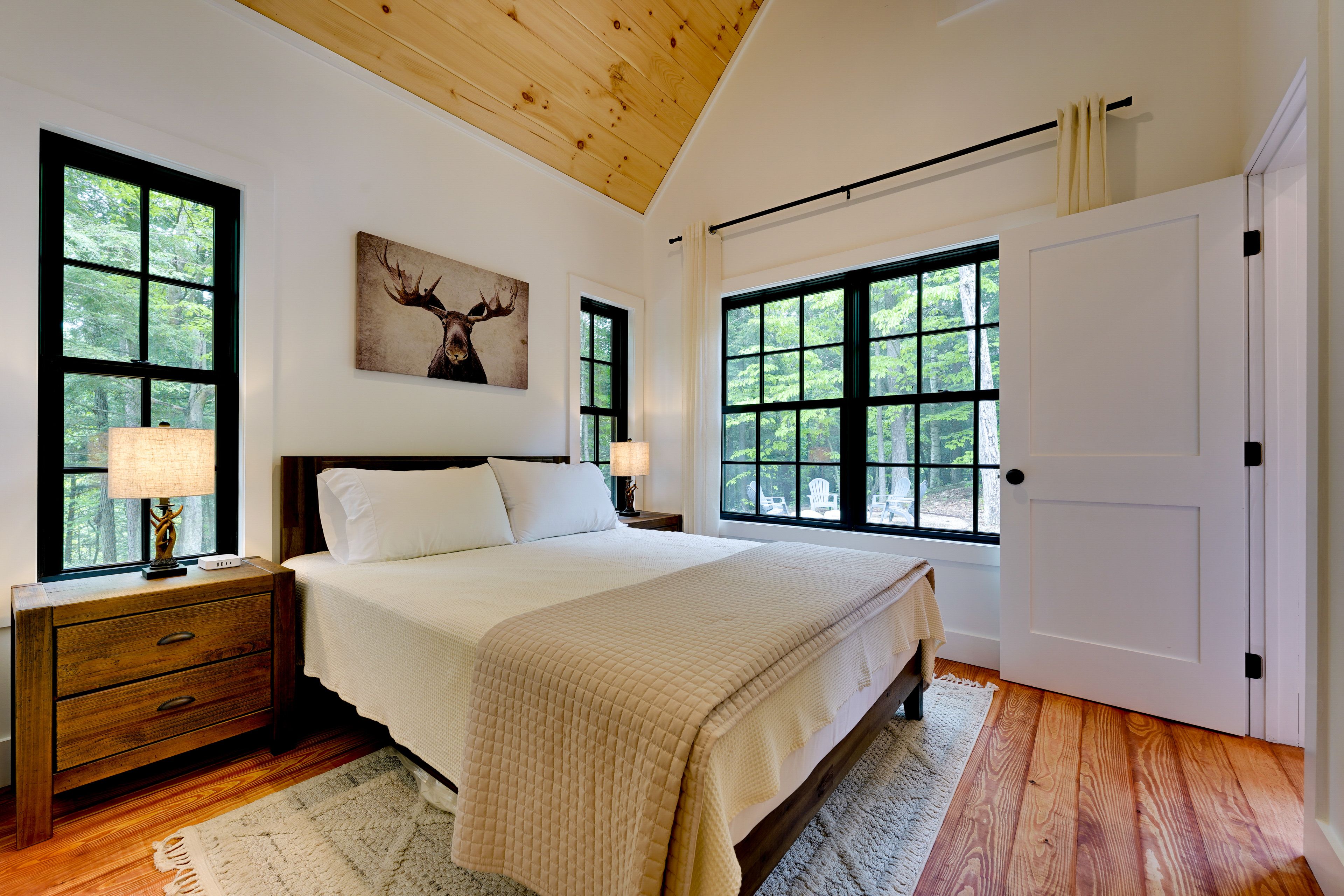 Bedroom 1 | Queen Bed | Linens Provided