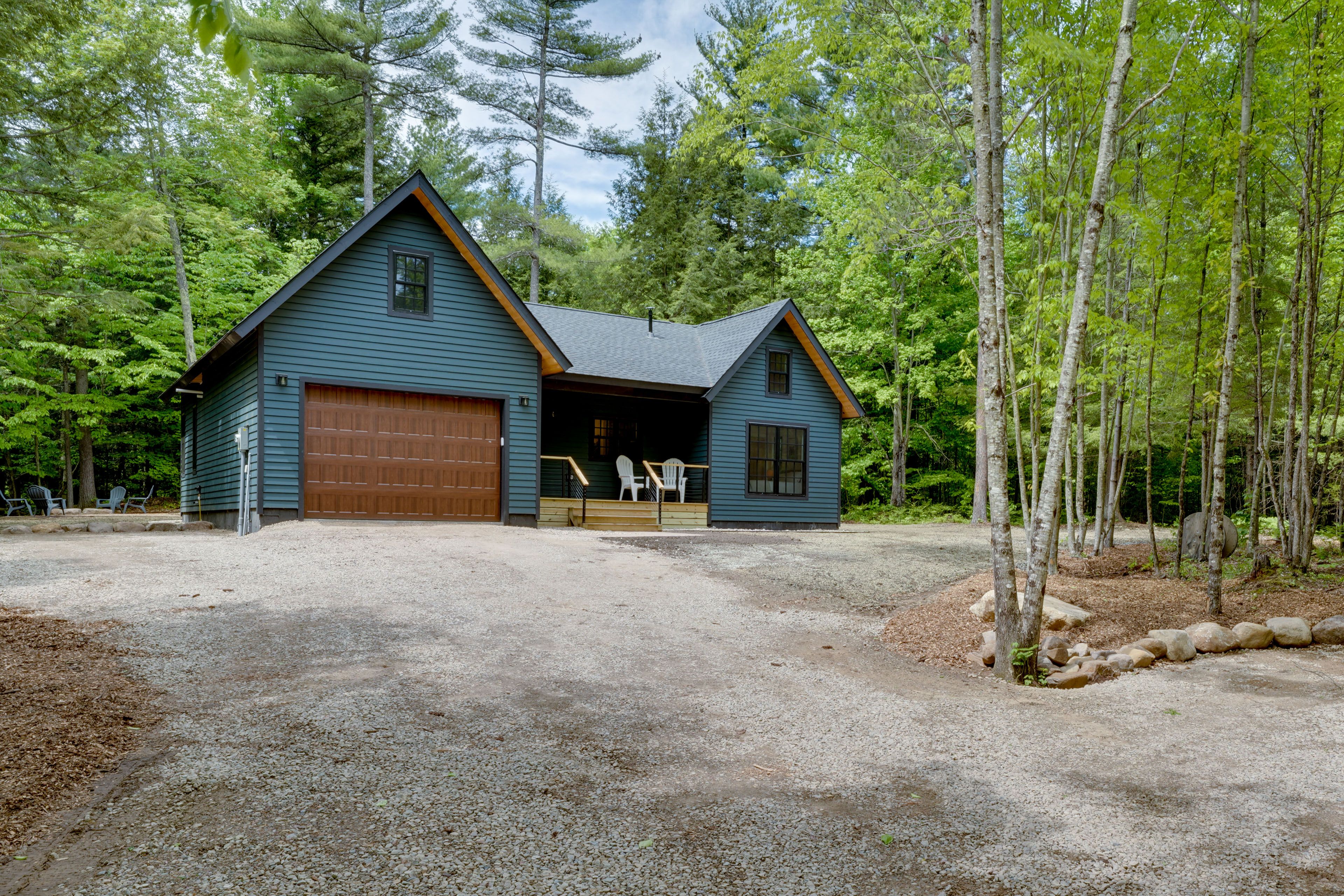 Cabin Exterior | Outdoor Fire Pit | Peaceful Surroundings