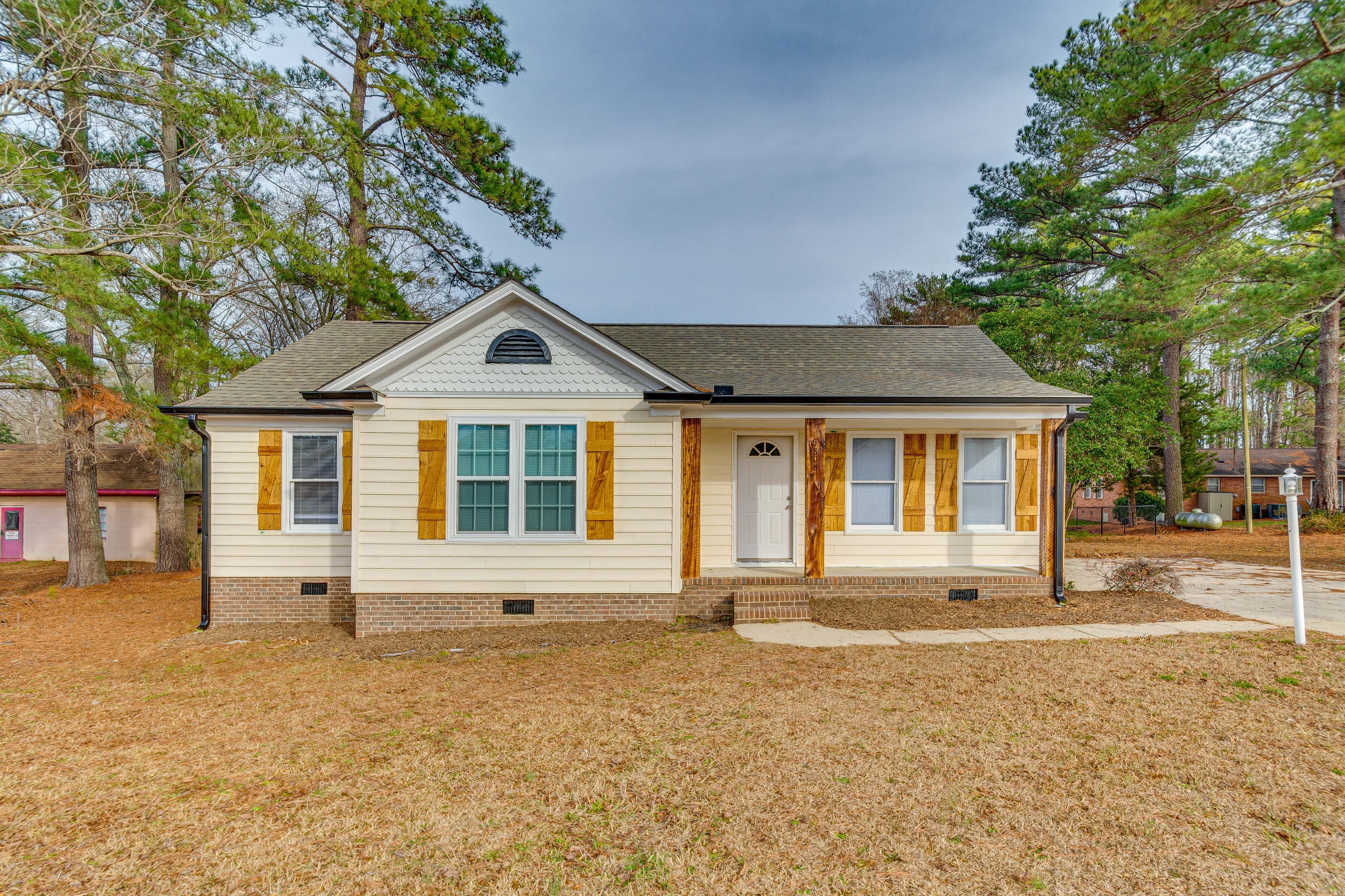 Bailey Vacation Rental | 3BR | 2BA | 1,550 Sq Ft | Stairs to Enter