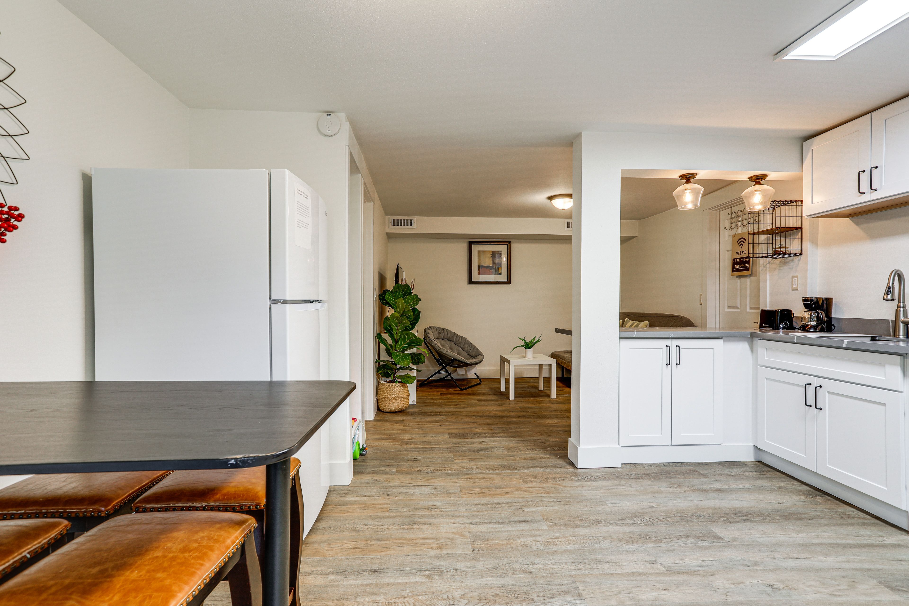 Interior | Central Heating & A/C | Free WiFi