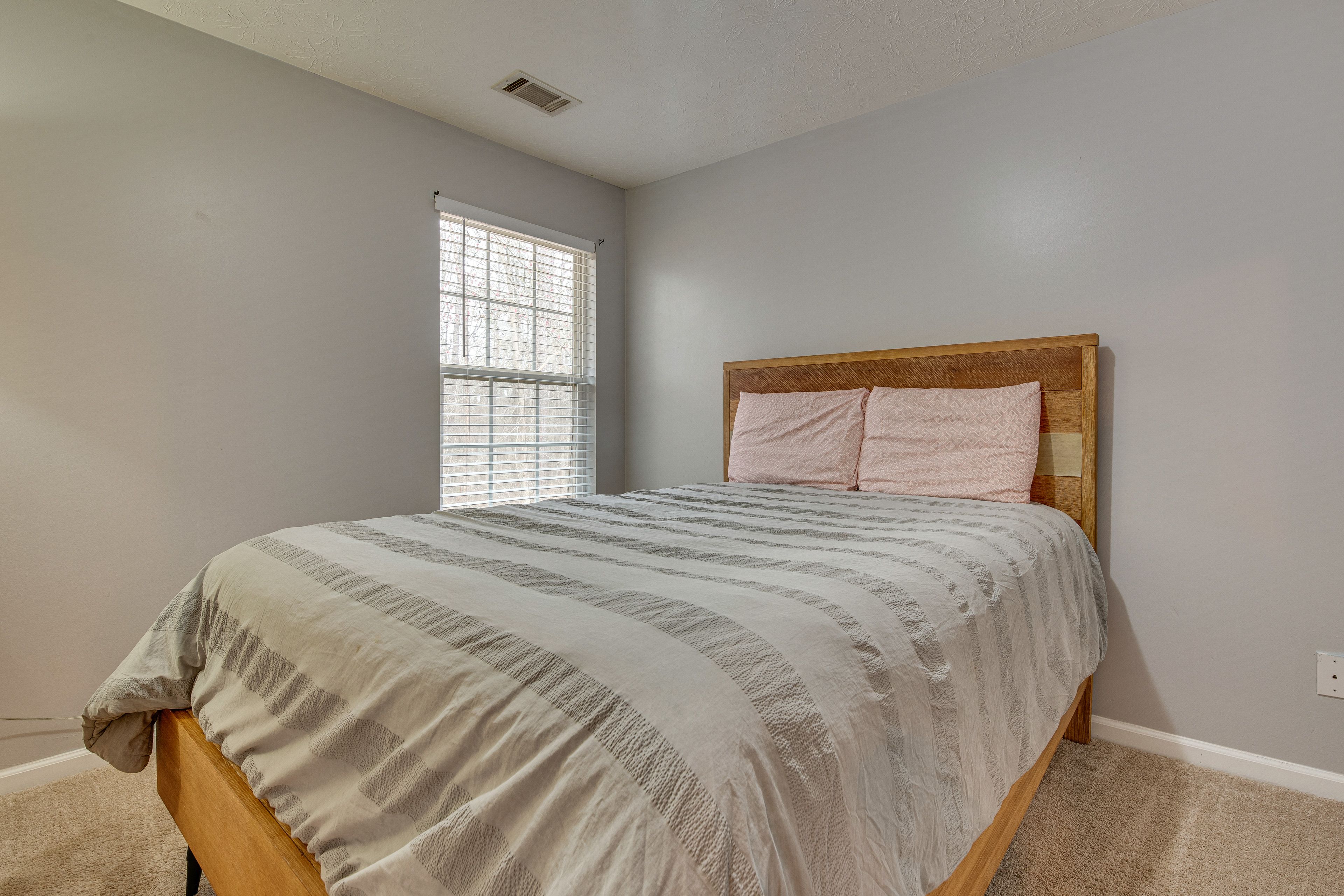 Bedroom 3 | Queen Bed | 2nd Floor