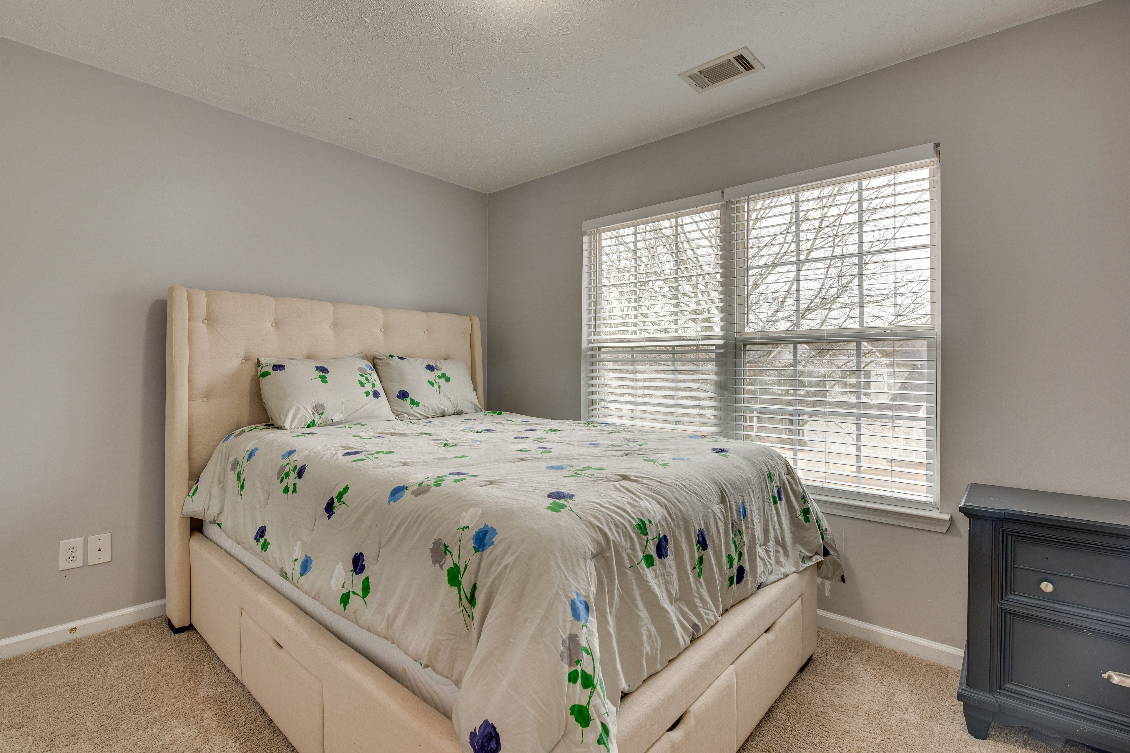 Bedroom 2 | Queen Bed | 2nd Floor