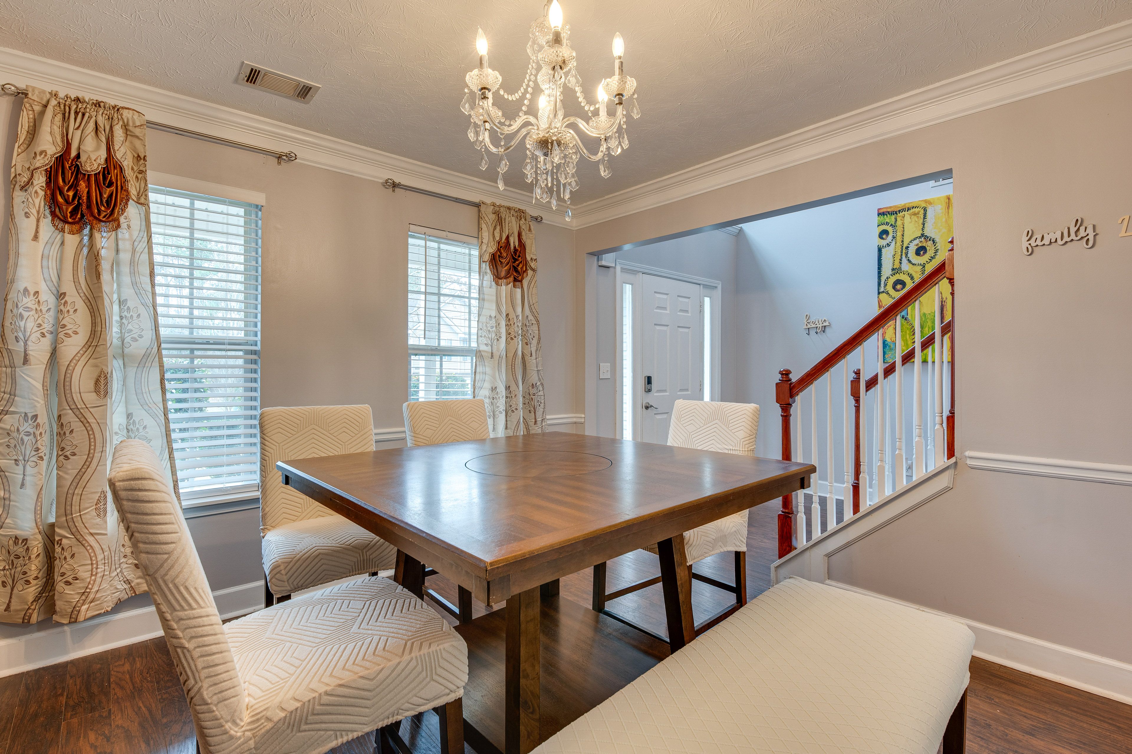 Dining Area | 1st Floor