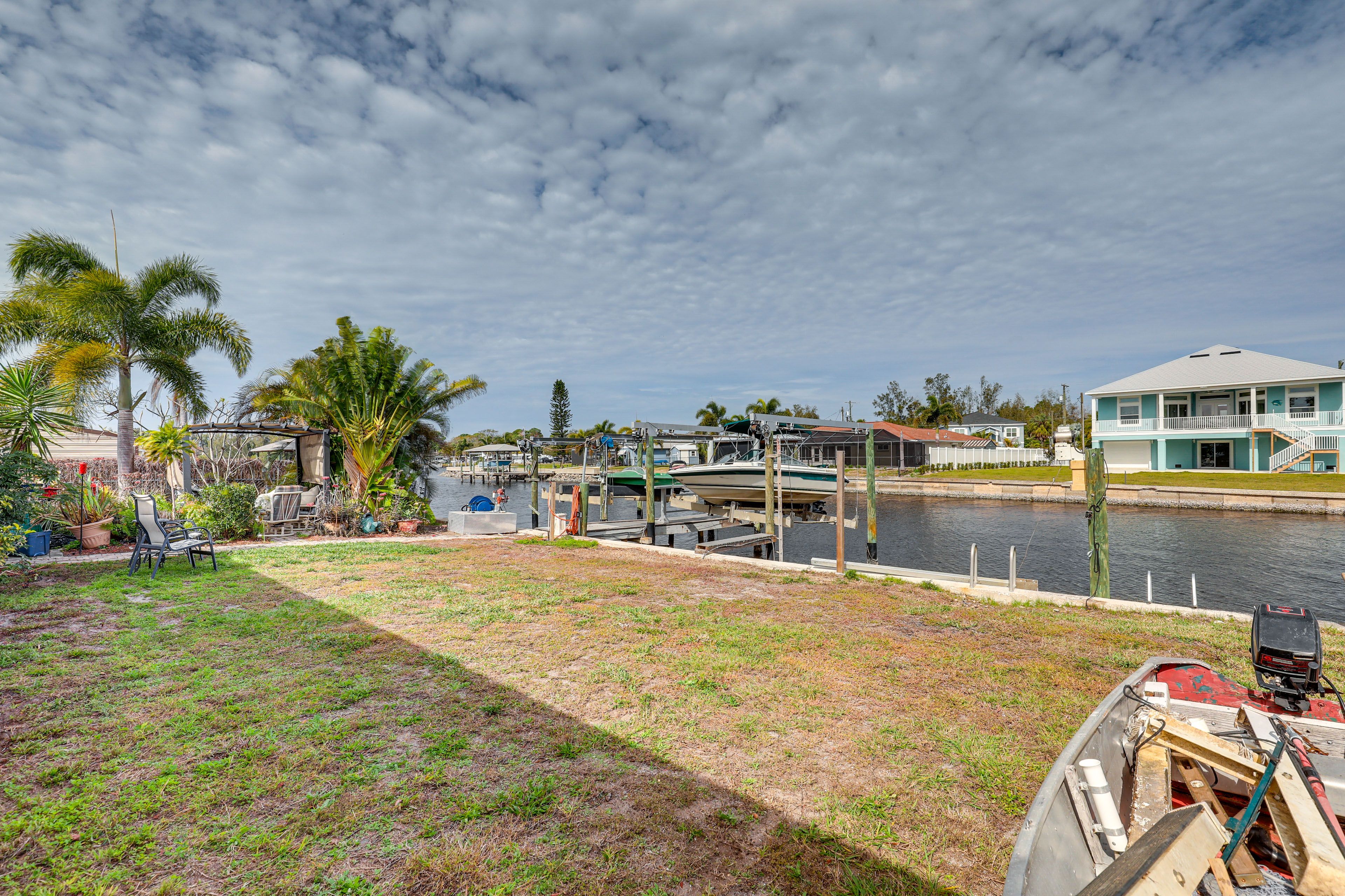House Exterior | Private Dock | Canoe | Canal Views & Access