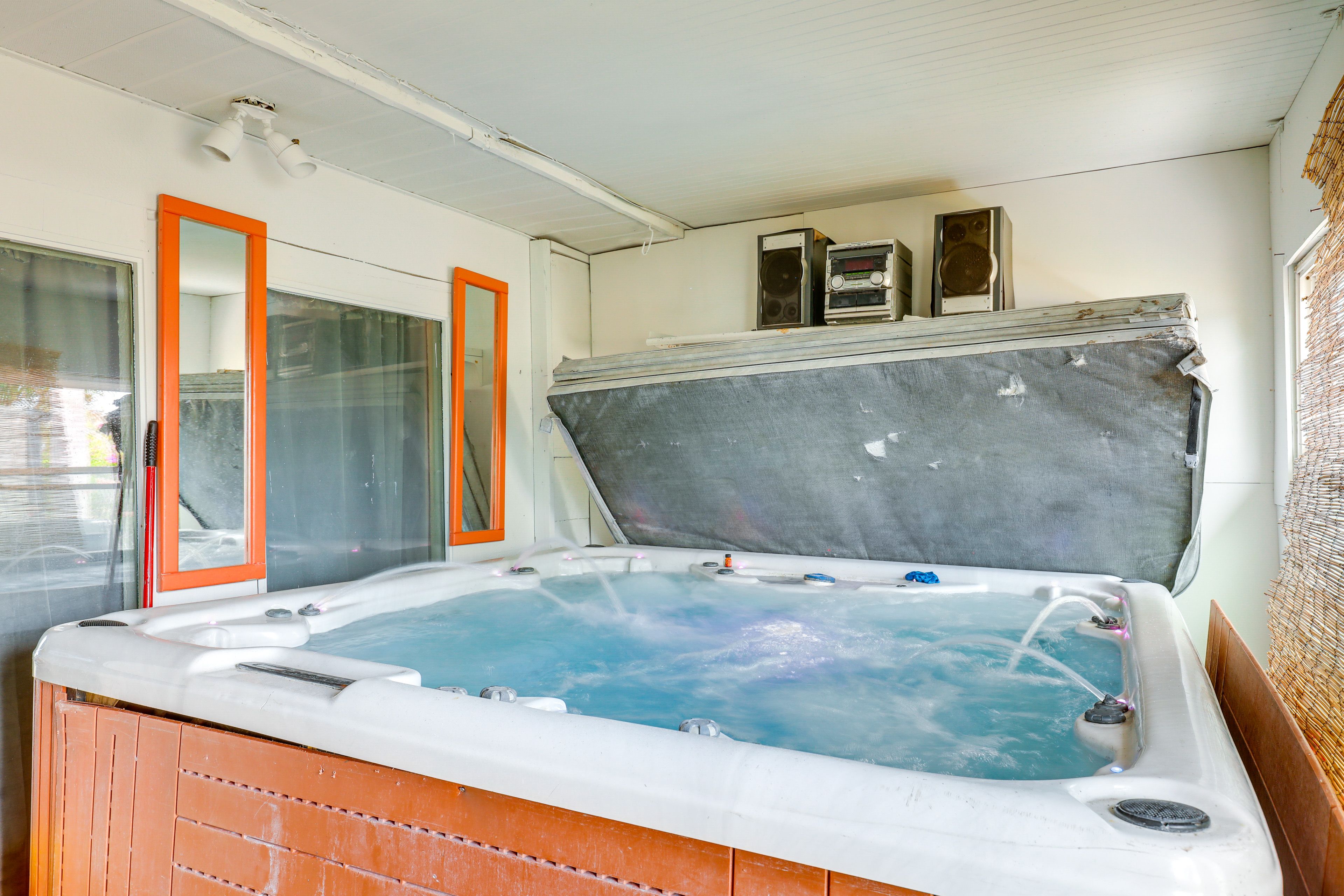 Private Hot Tub