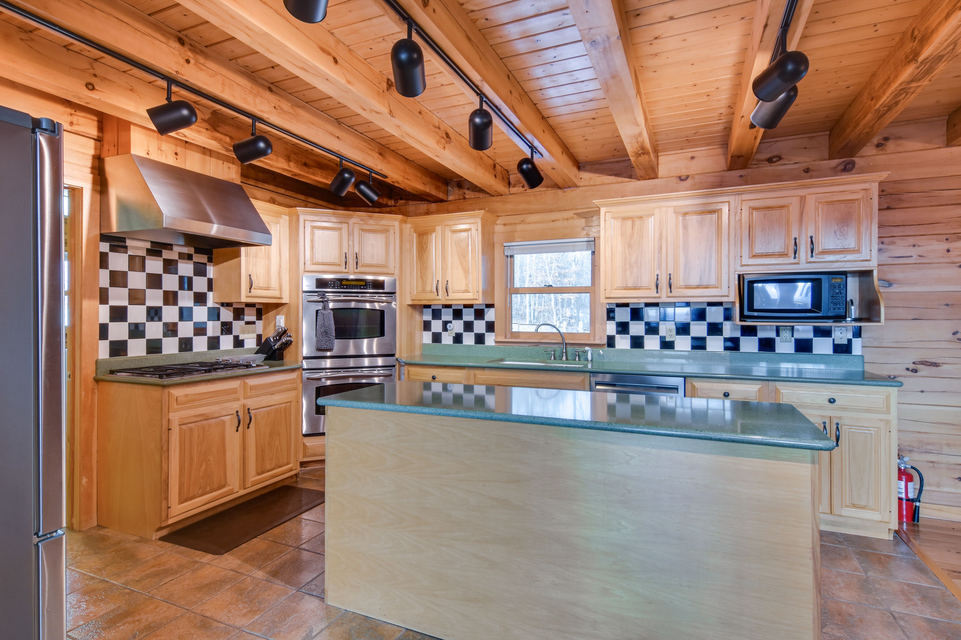 Kitchen | 1st Floor