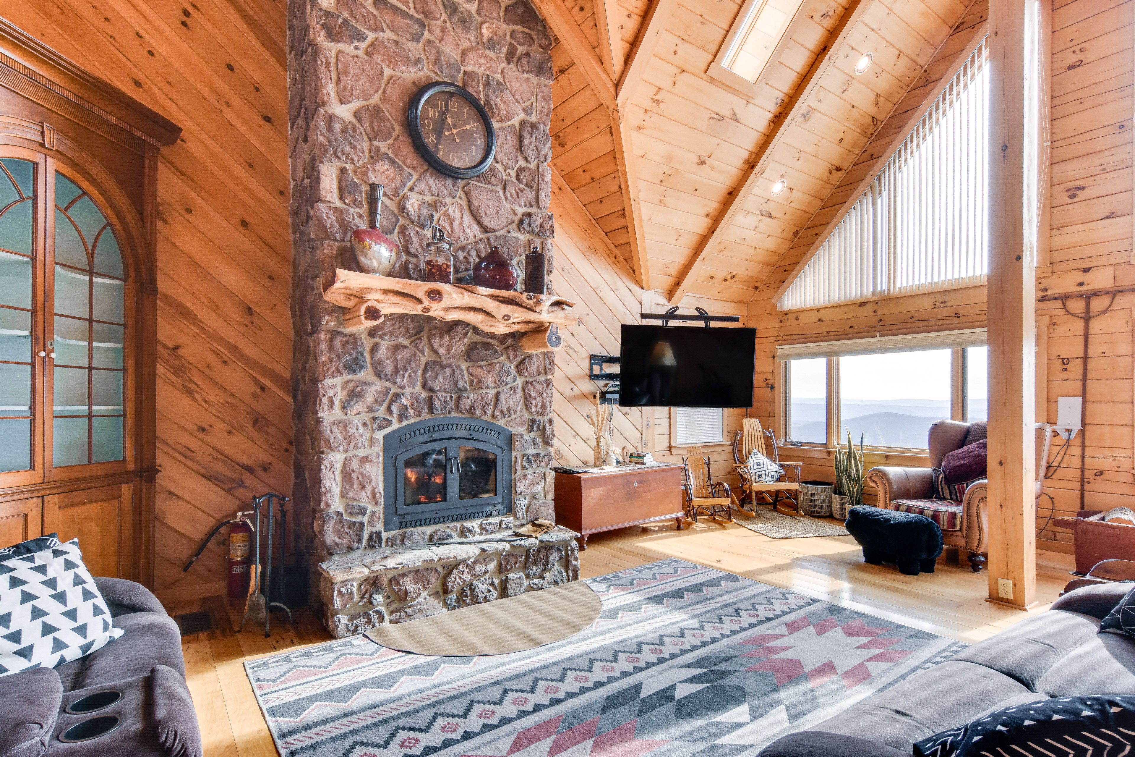 Living Area | Smart TV w/ Cable | Fireplace | Board Games | 1st Floor