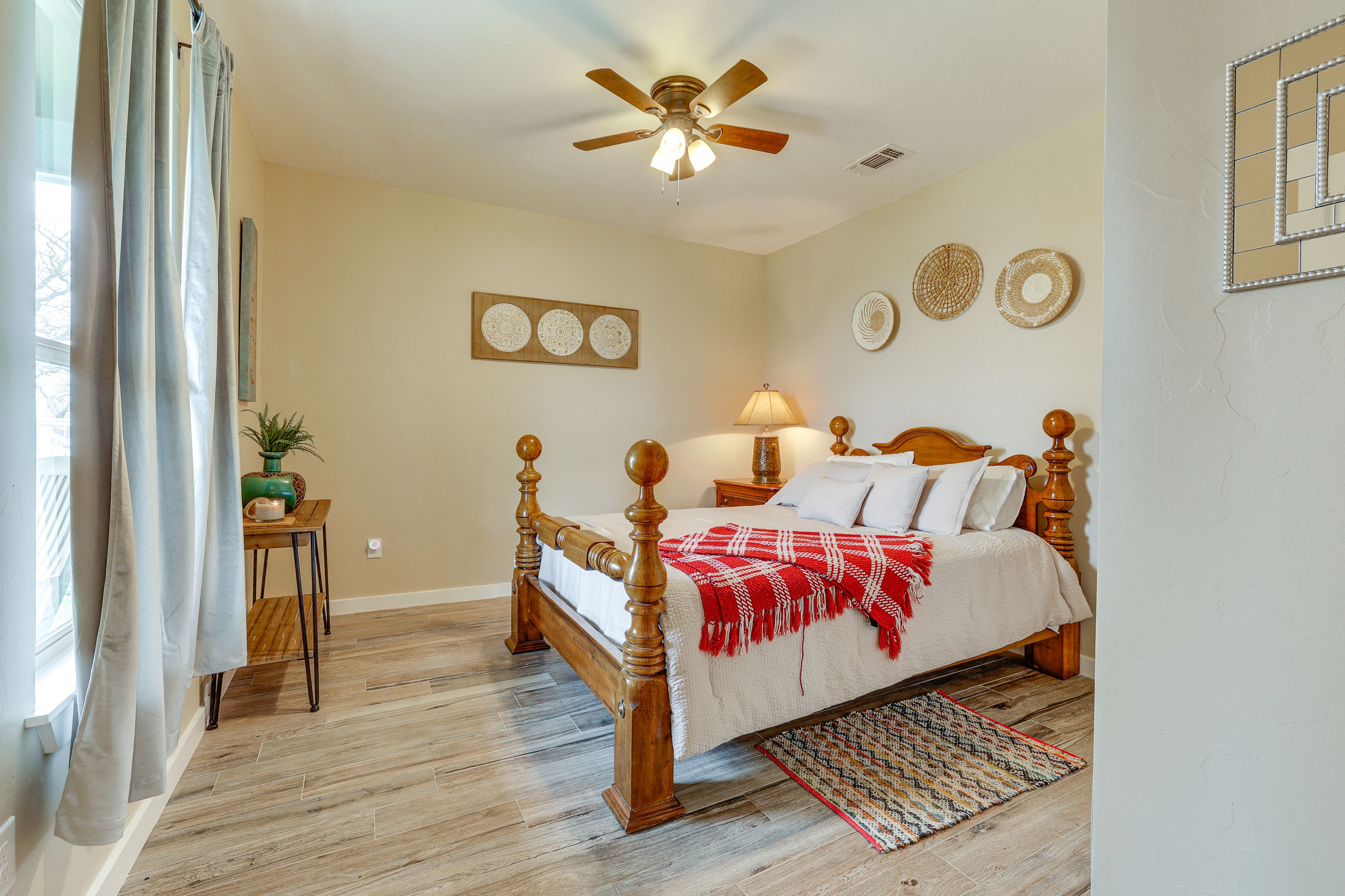 Bedroom 2 | Queen Bed | Linens Provided