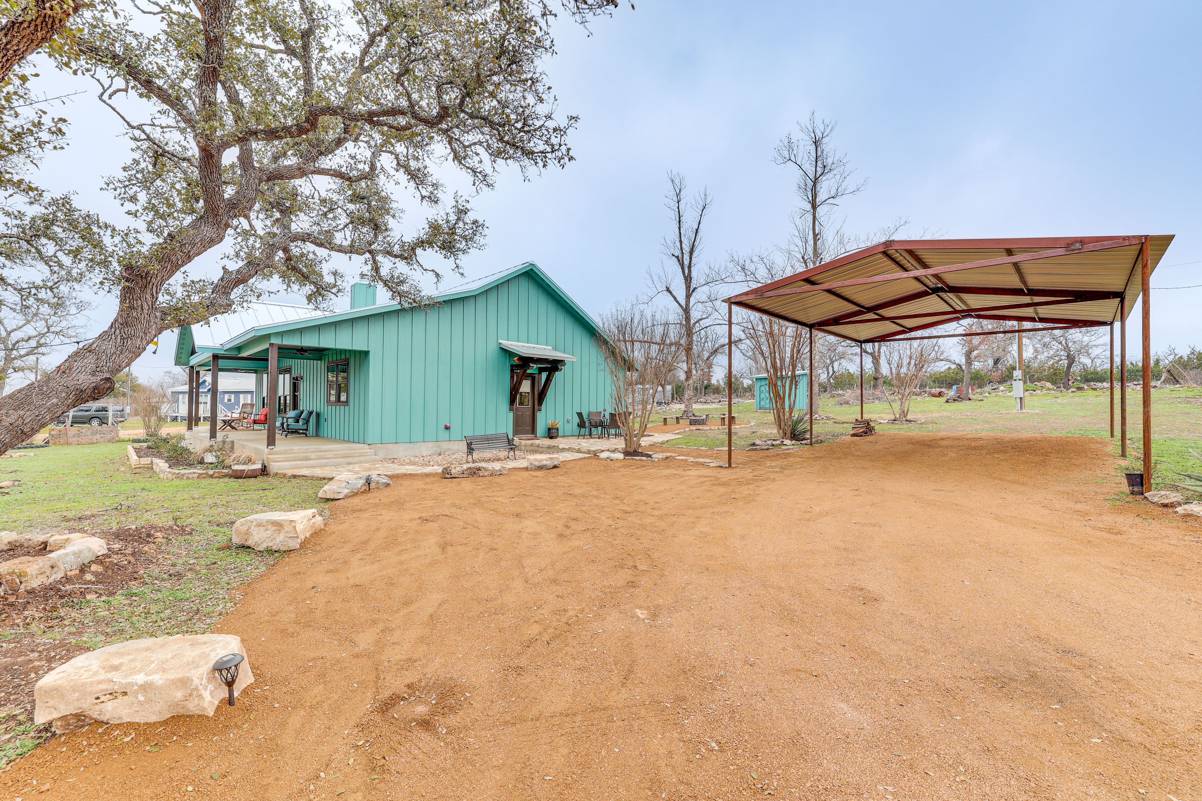 Home Exterior | Parking | Driveway (4 Vehicles)