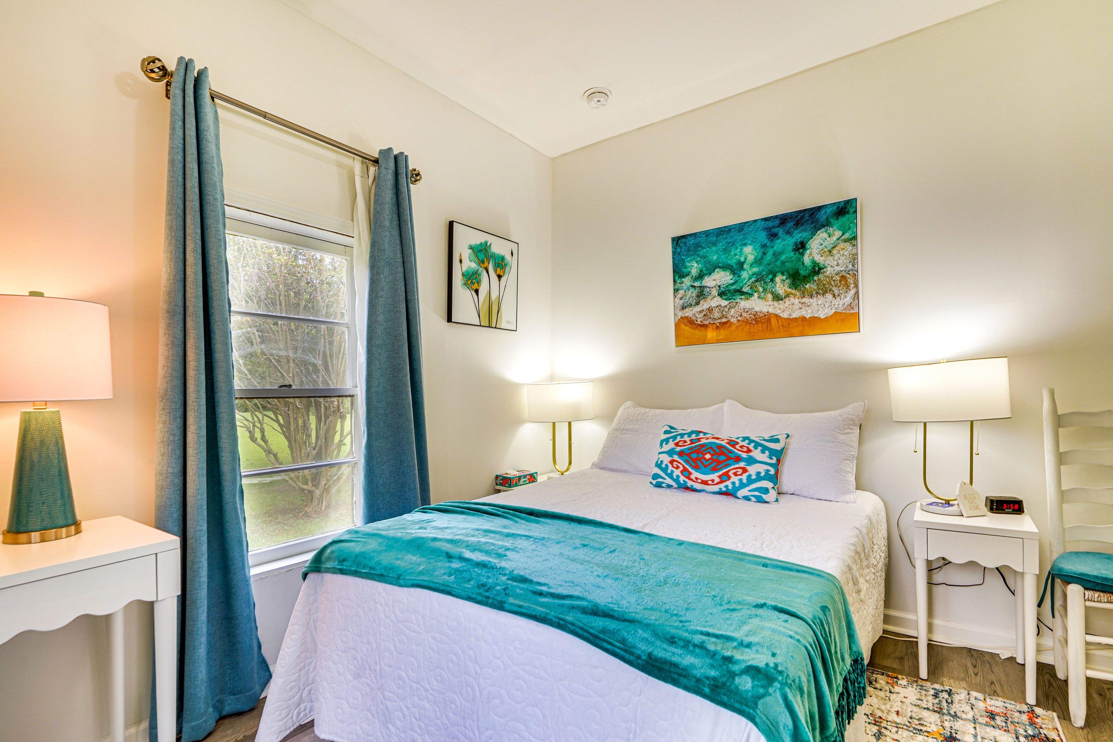 Bedroom 1 | Full Bed | Linens Provided