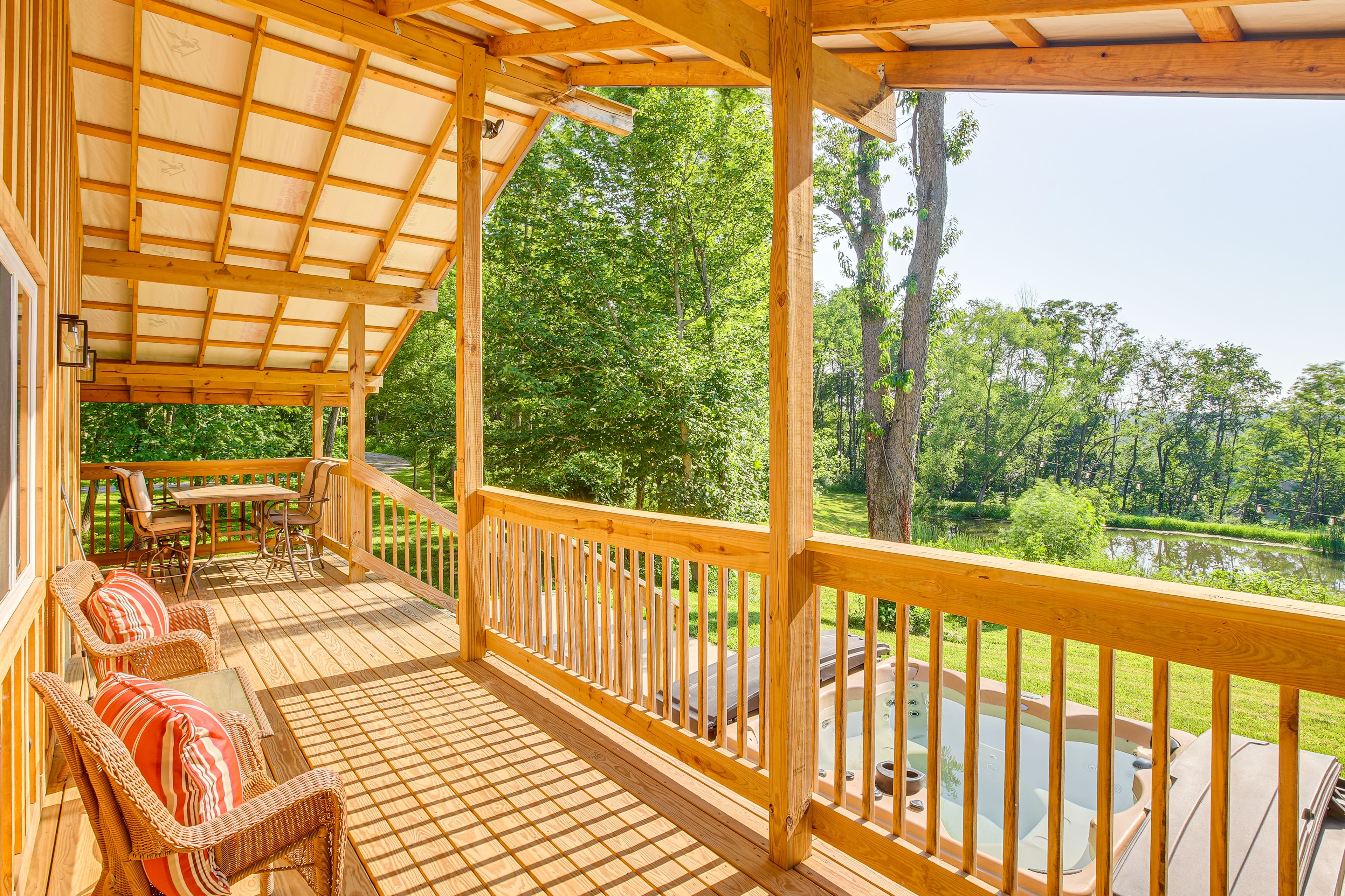 Wraparound Deck | Gas Grill