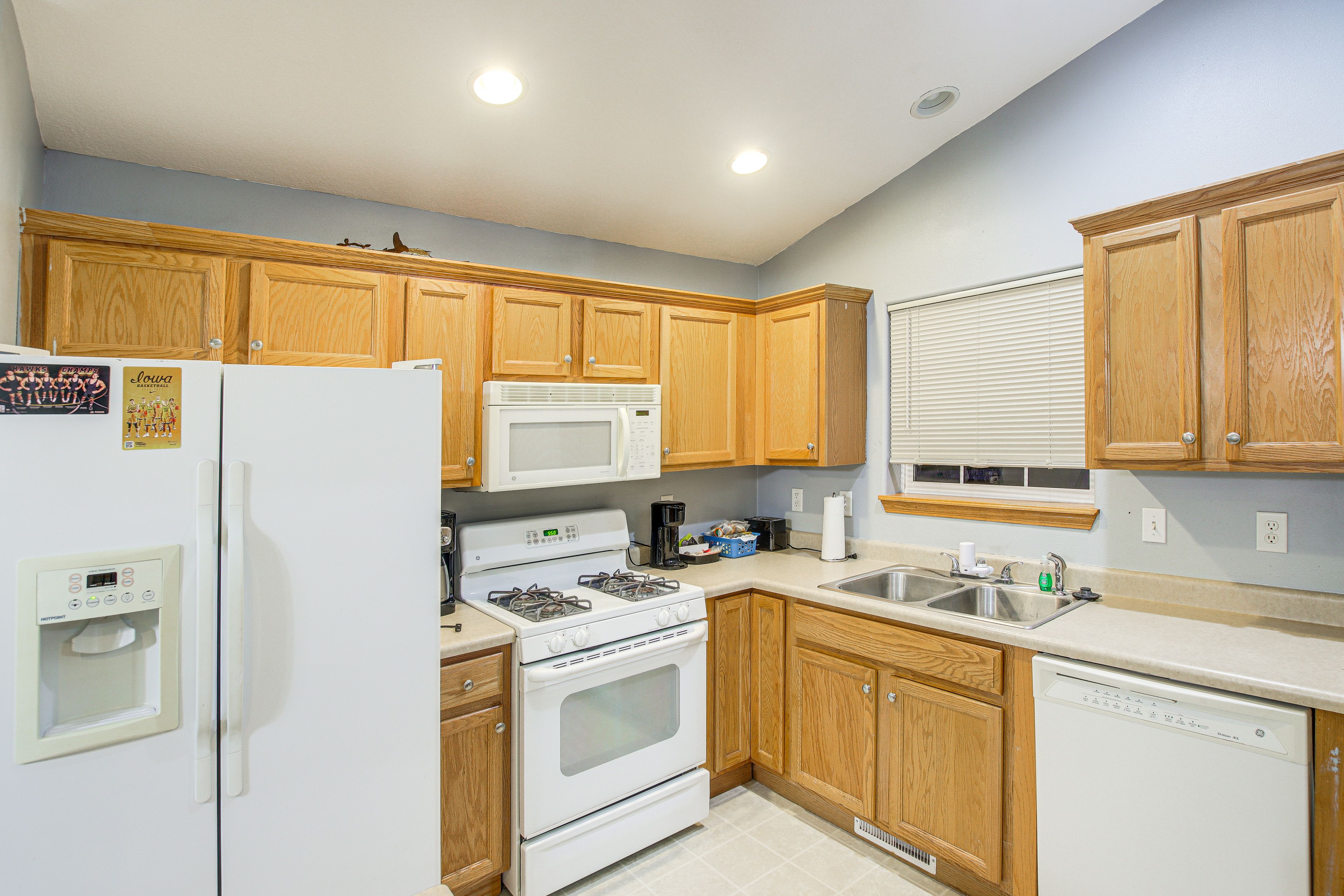 Kitchen | Upper Level | Keurig | Drip Coffee Pot | Toaster