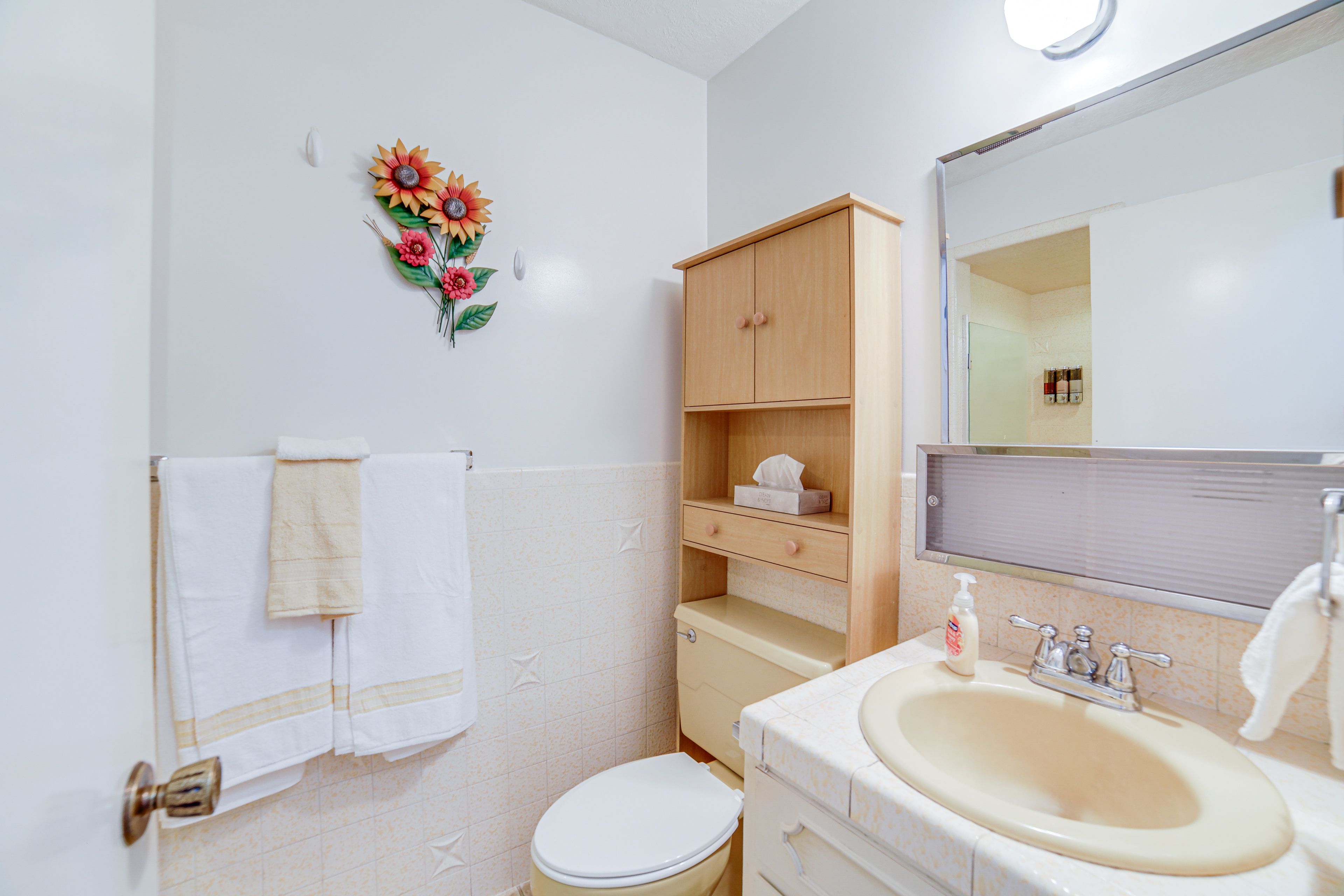 Full Bath | Complimentary Toiletries