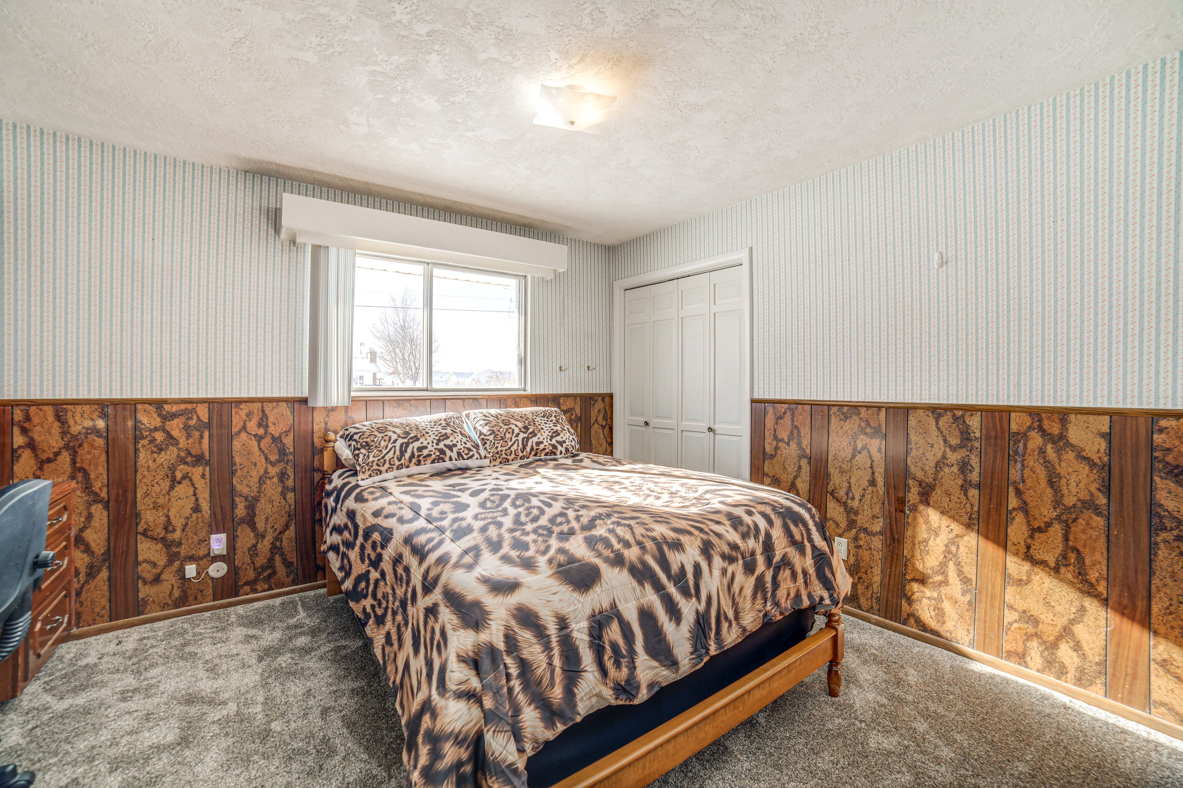 Bedroom 3 | Queen Bed
