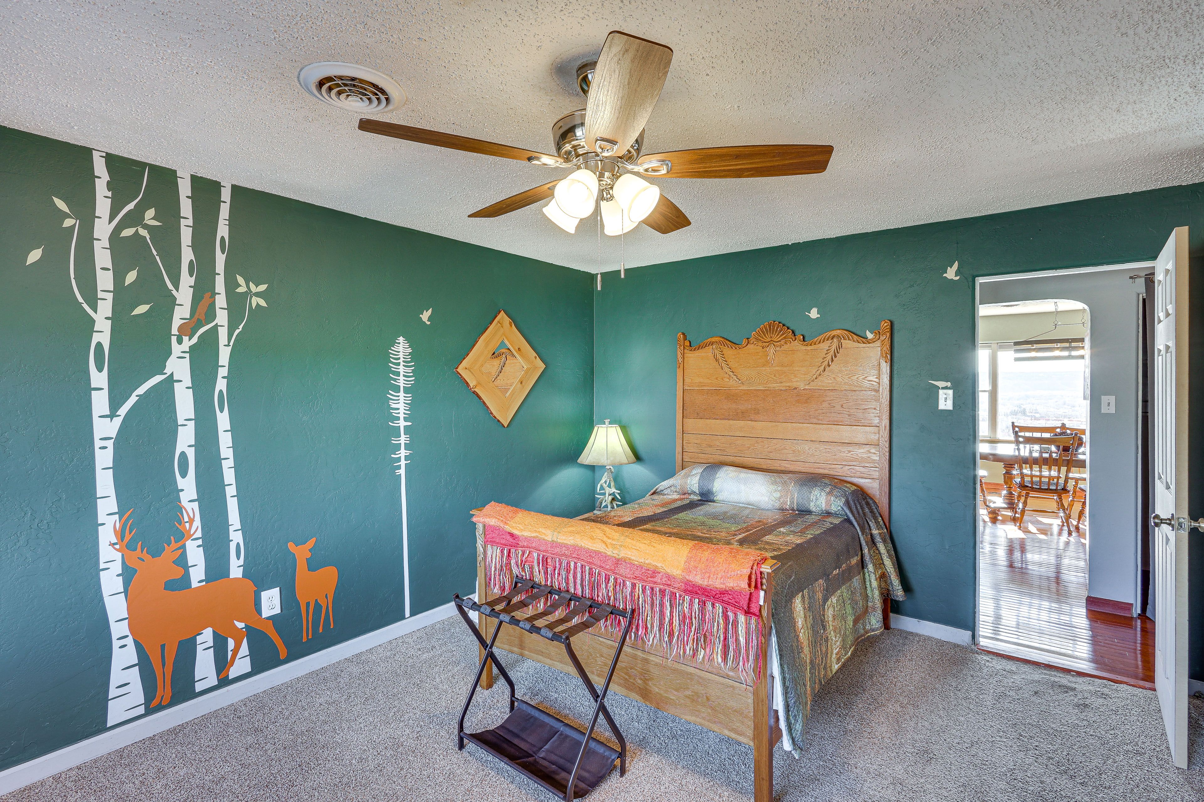 Bedroom 2 | Full Bed | 1st Floor