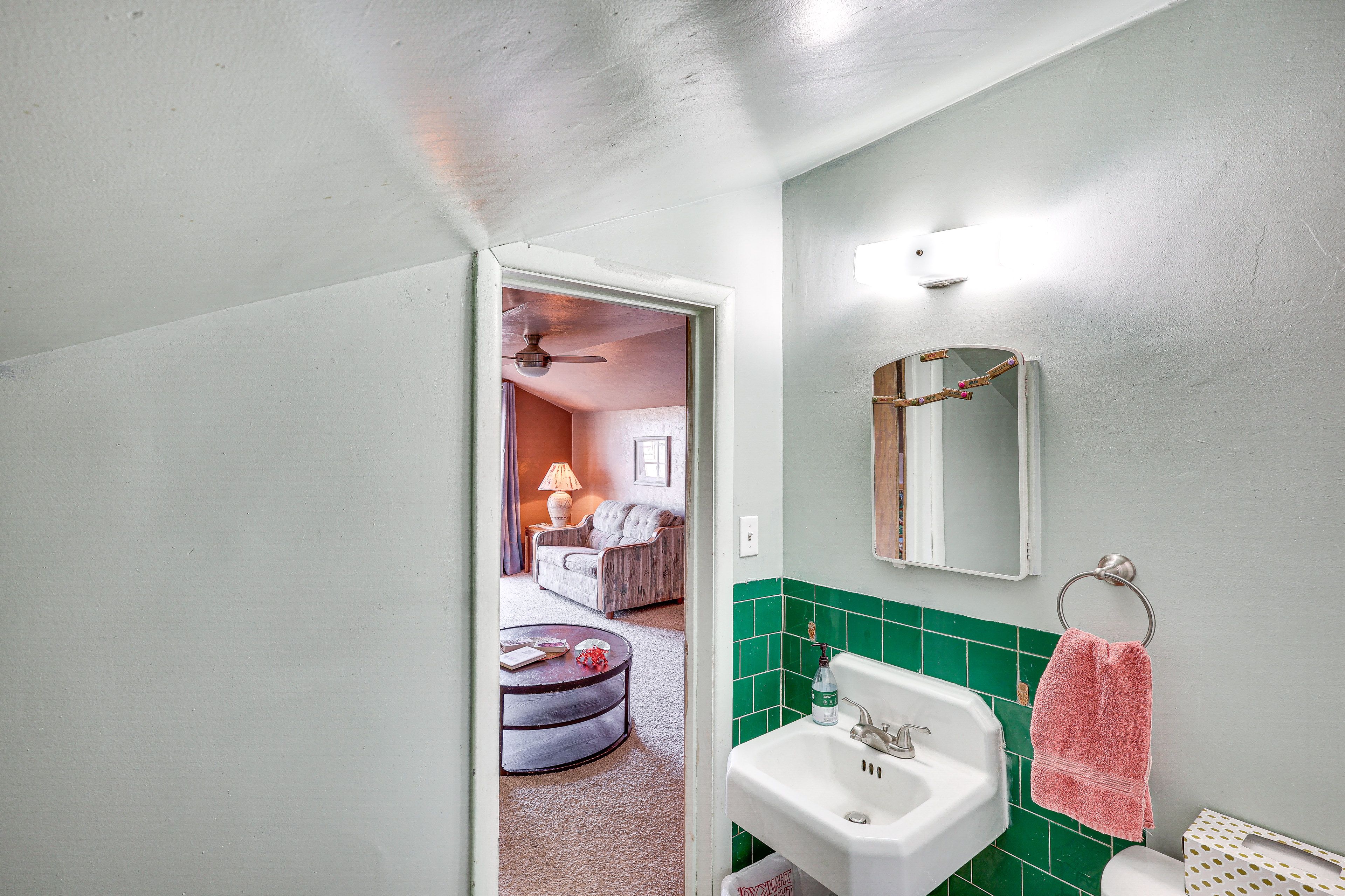 En-Suite Bathroom | Complimentary Toiletries | 2nd Floor
