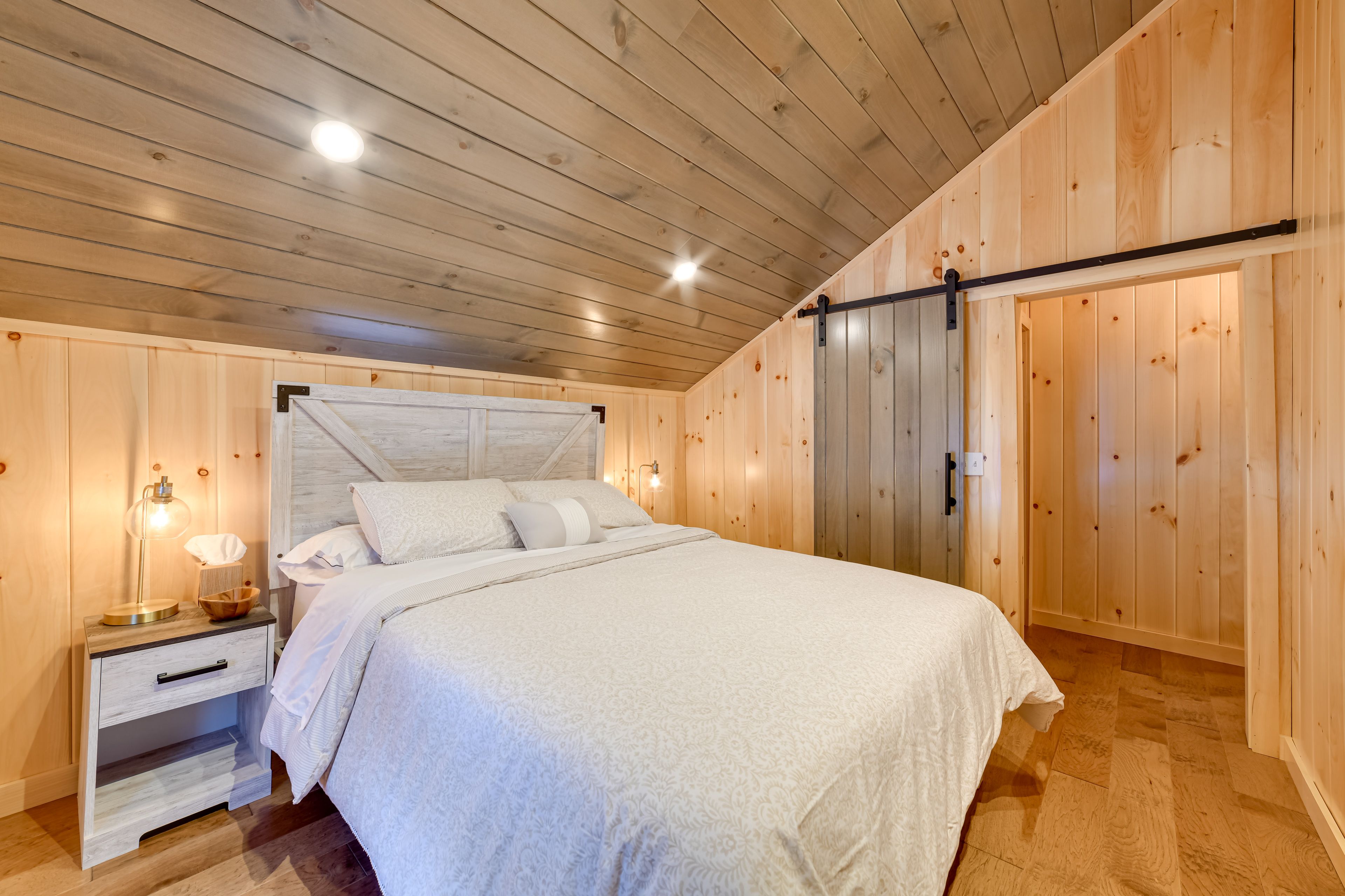 Bedroom 2 | Queen Bed | Linens Provided | 3rd Floor