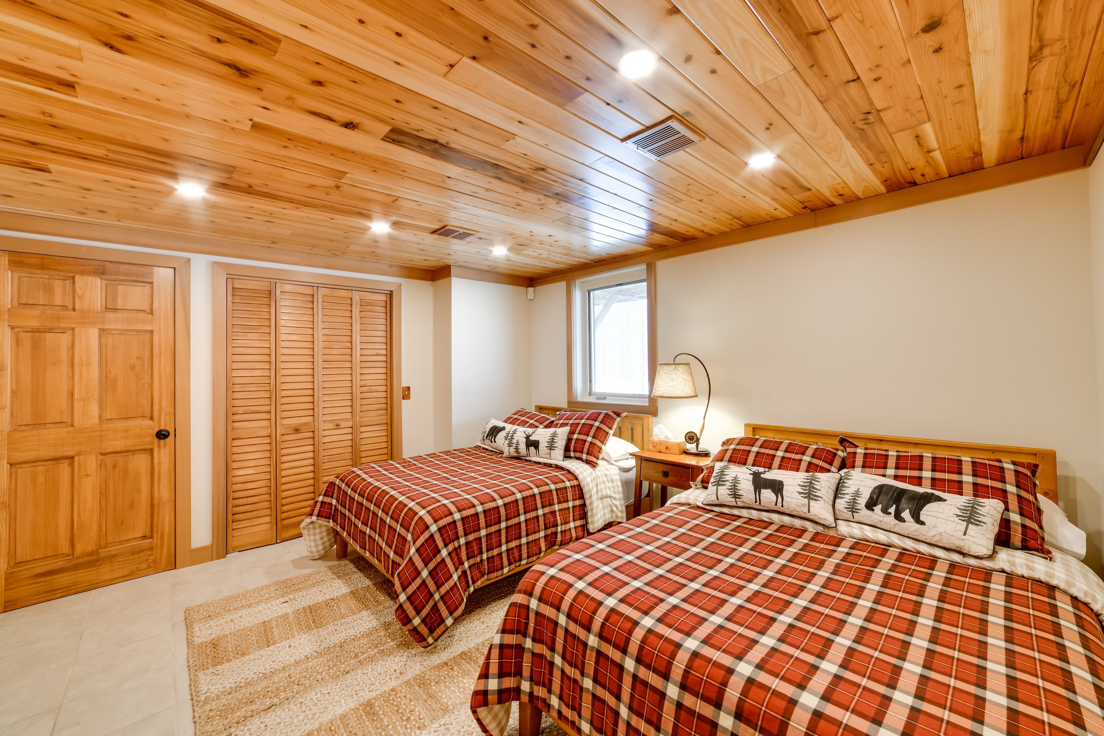 Bedroom 1 | 2 Full Beds | 1st Floor