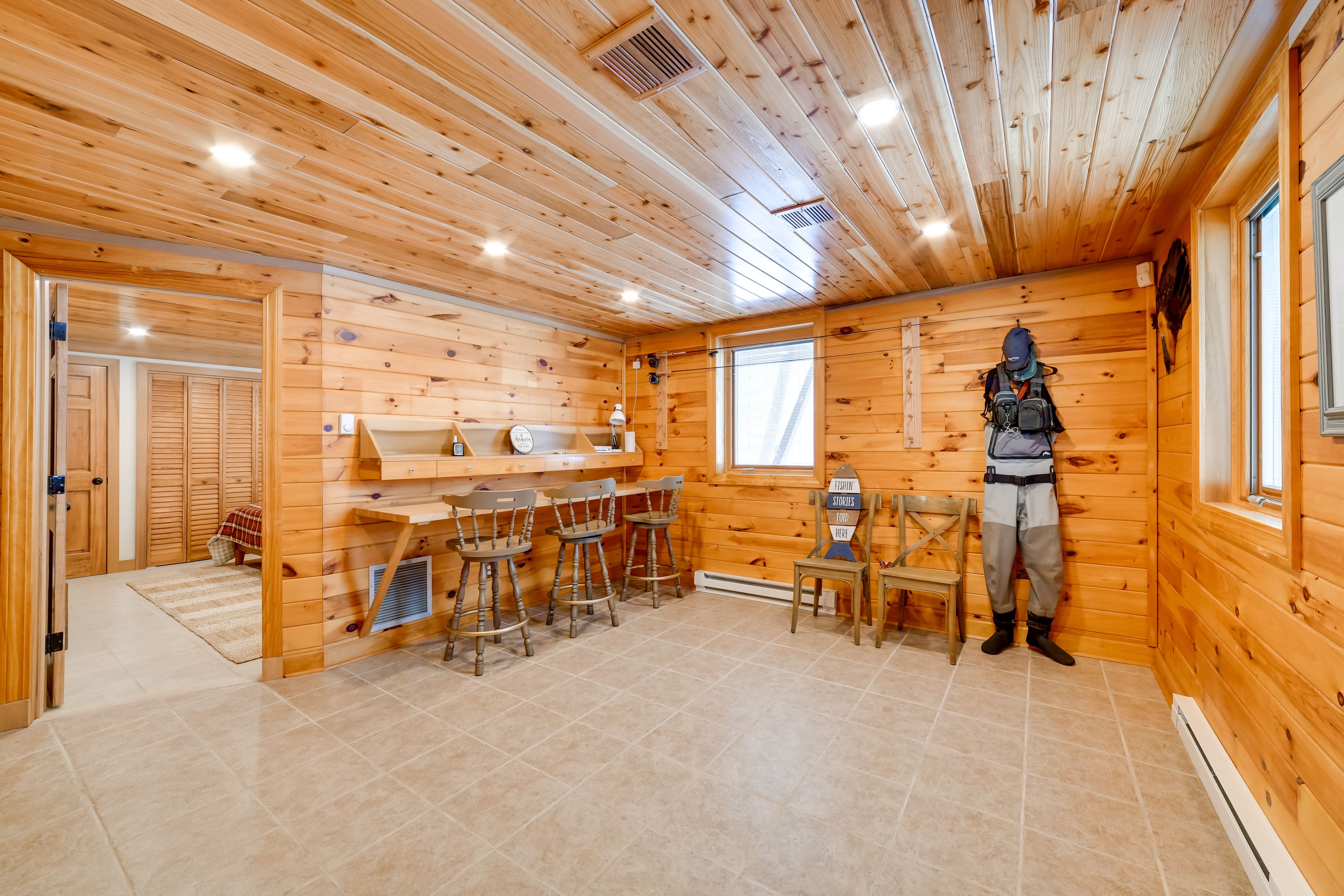 Fly Tying Room | 1st Floor