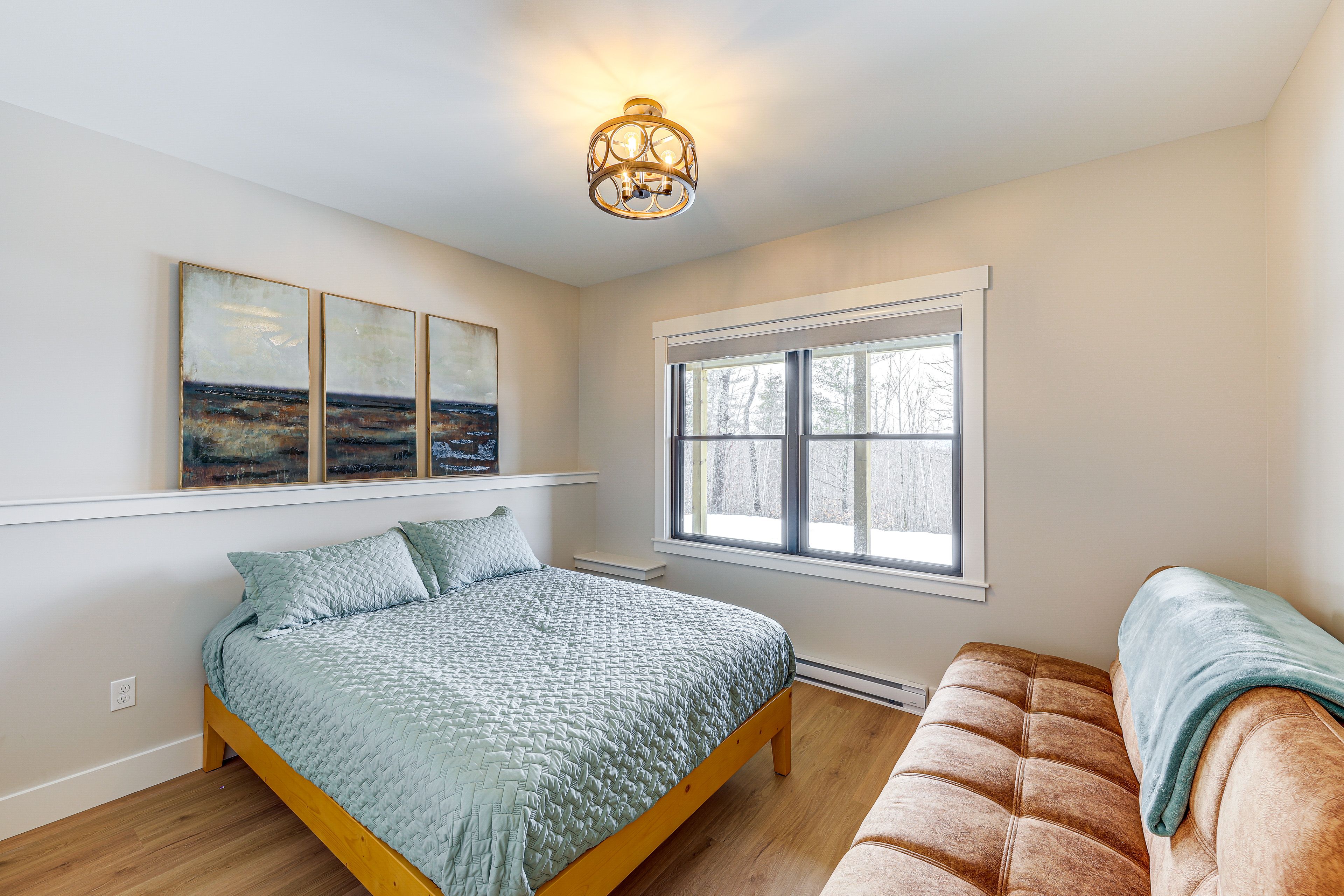 Bedroom 4 | Basement | Queen Bed
